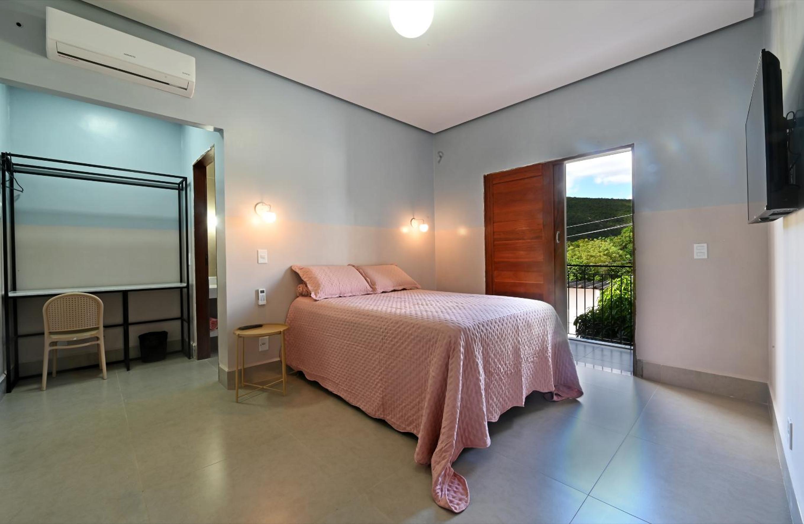 Suite with Mountain View photo 1