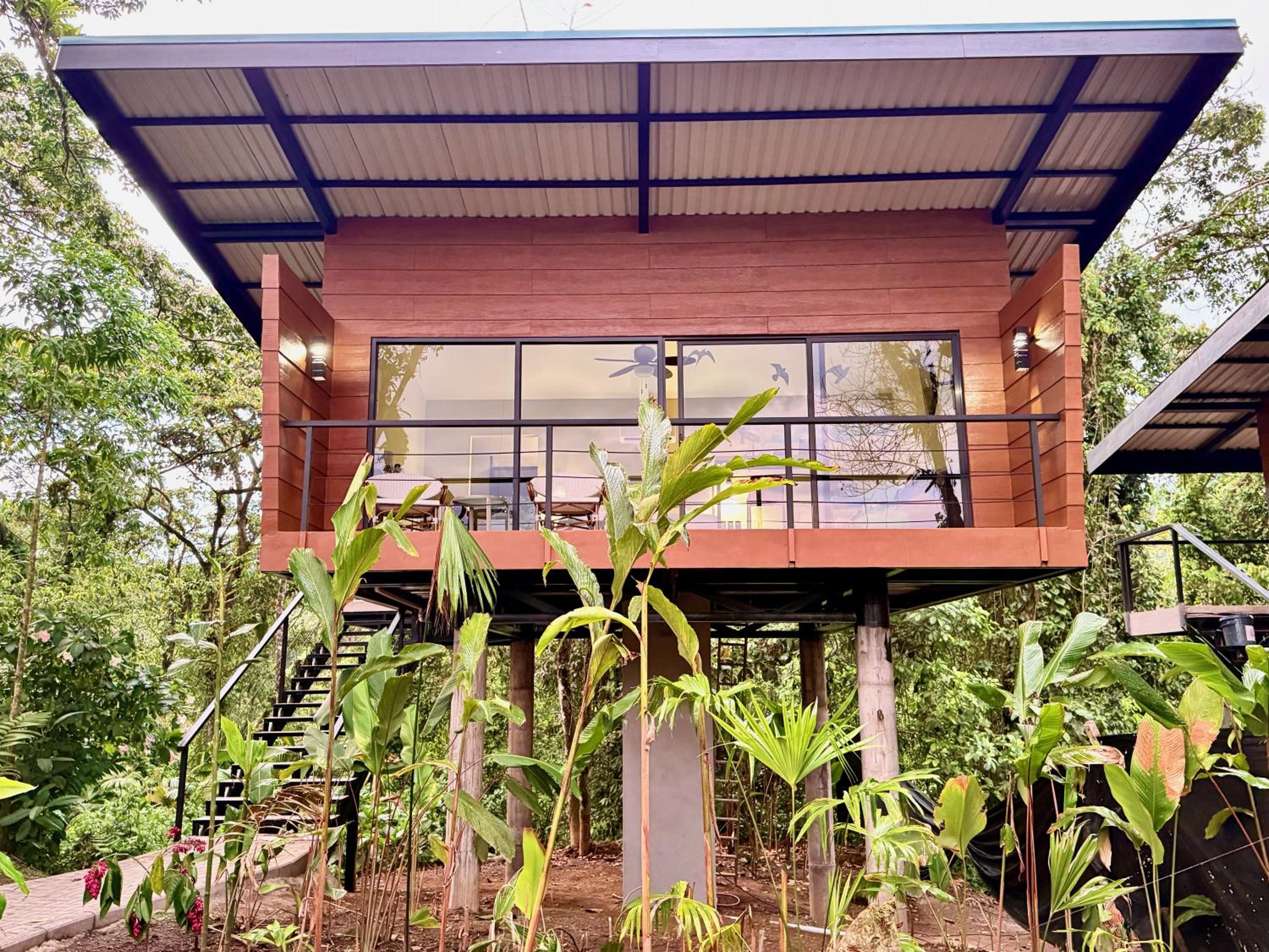 Deluxe Bungalow photo 1