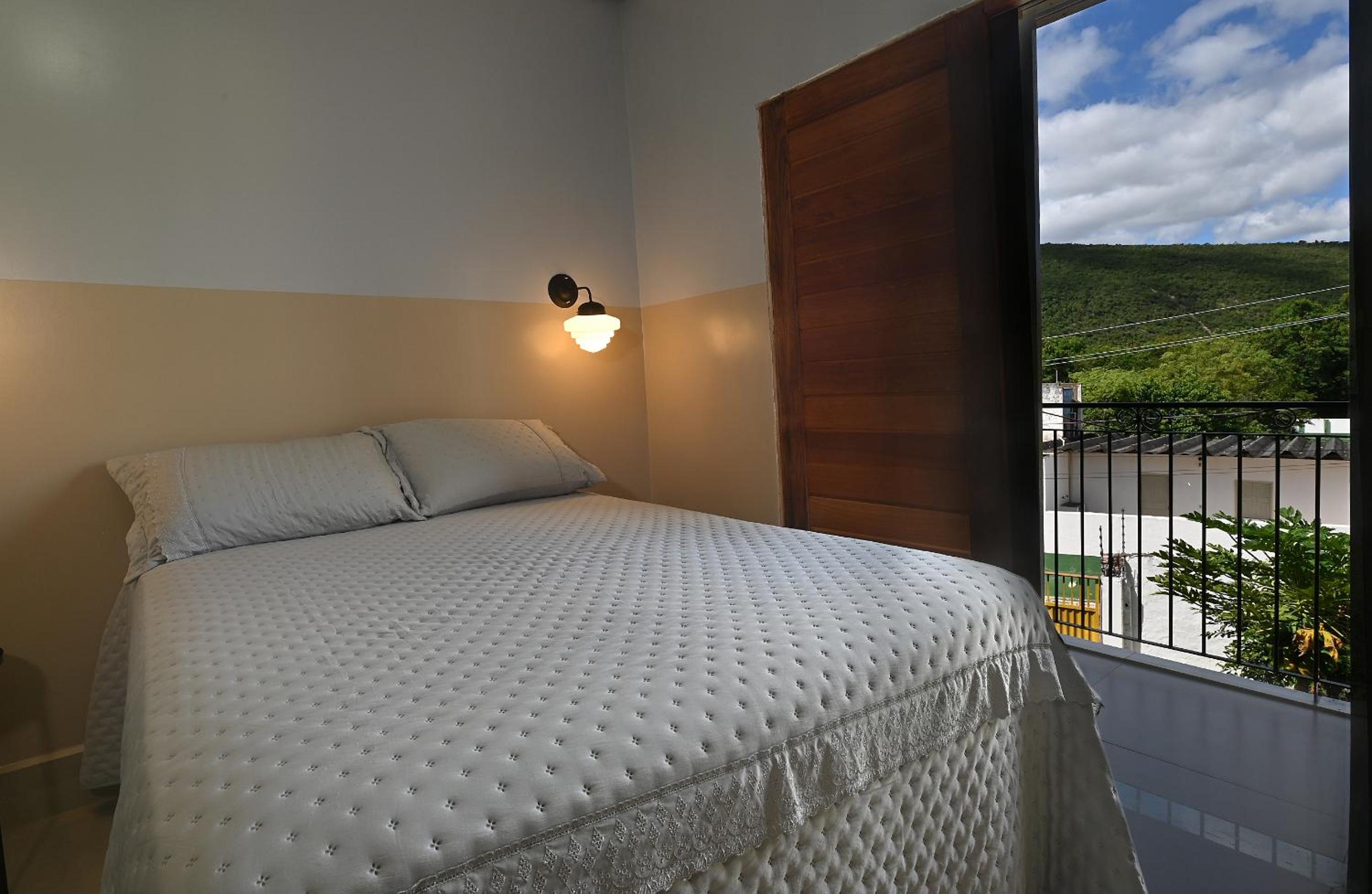 Suite with Mountain View photo 3