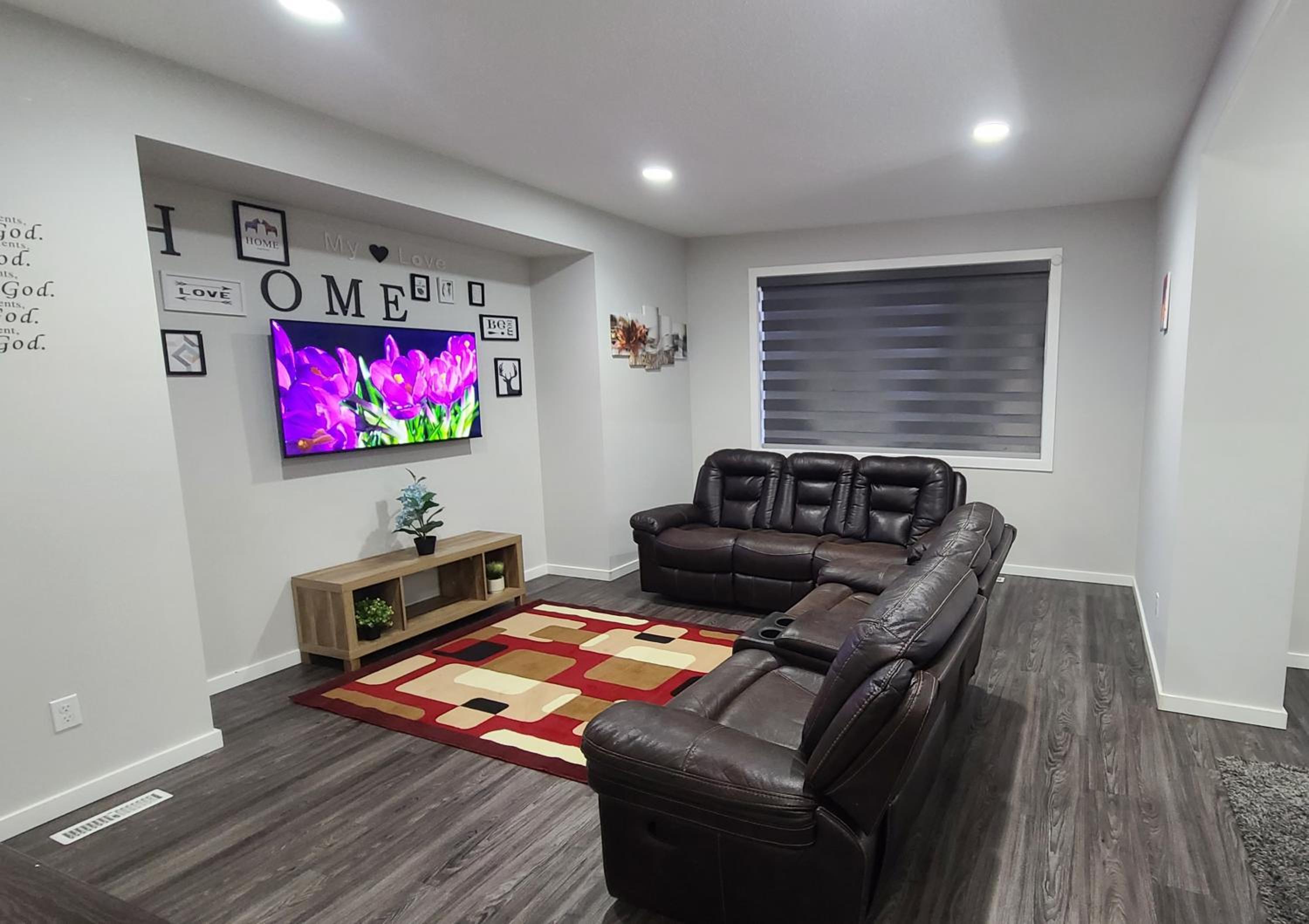 Four-Bedroom House photo 1