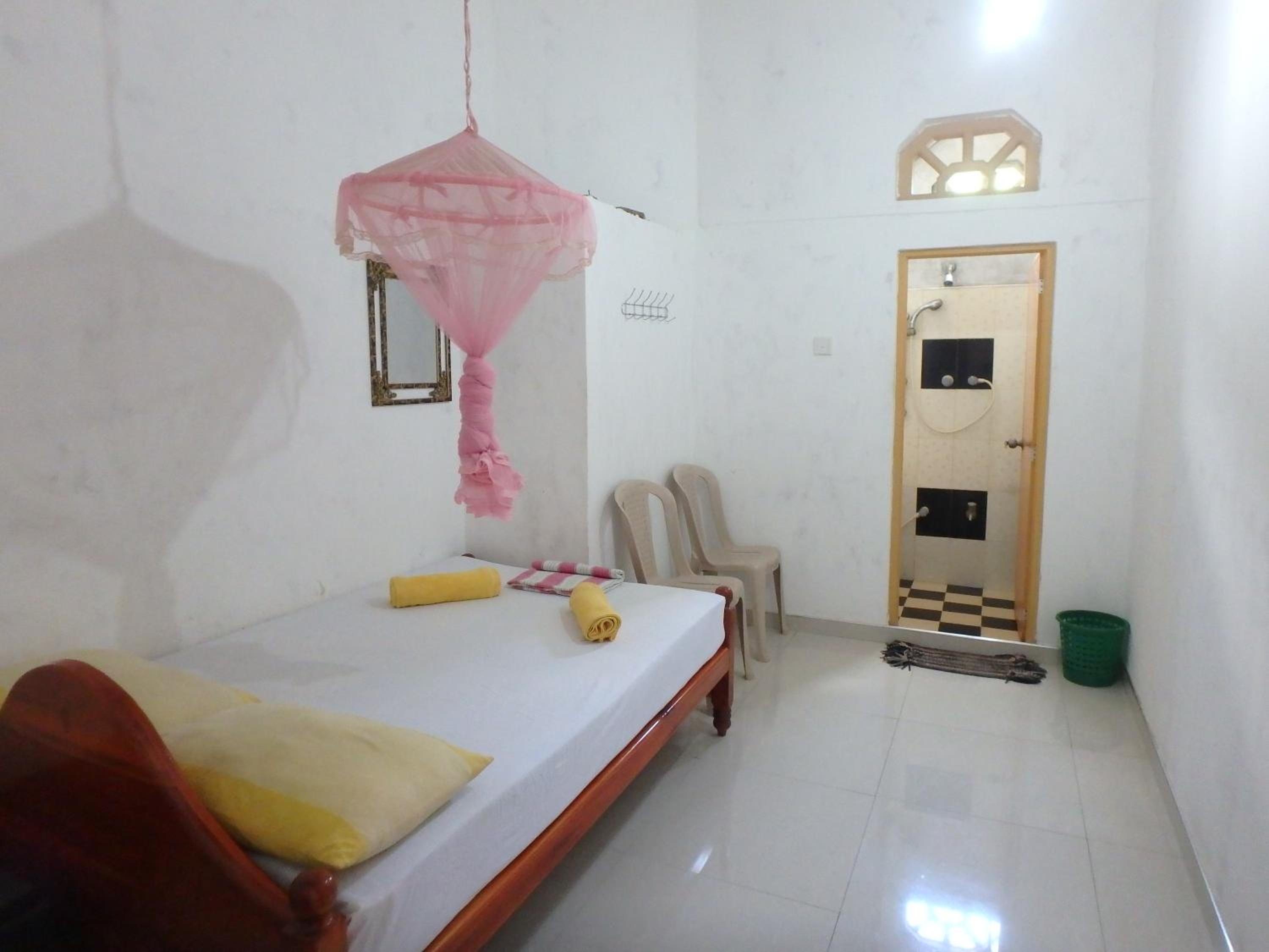 Budget Double Room photo 1