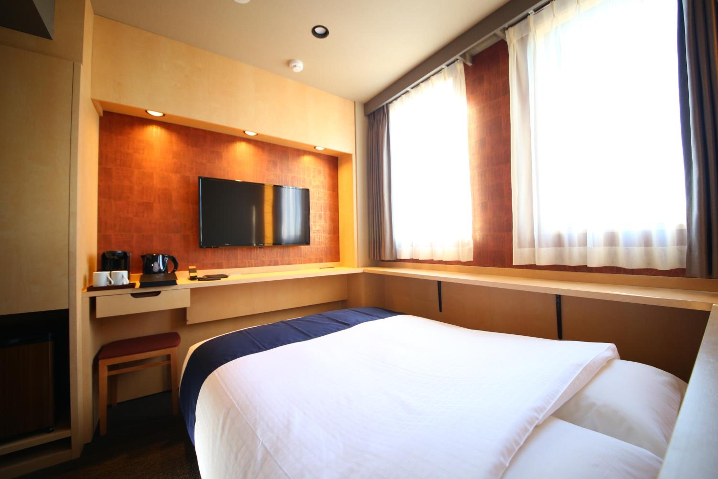 Double Room - Non-Smoking  photo 2