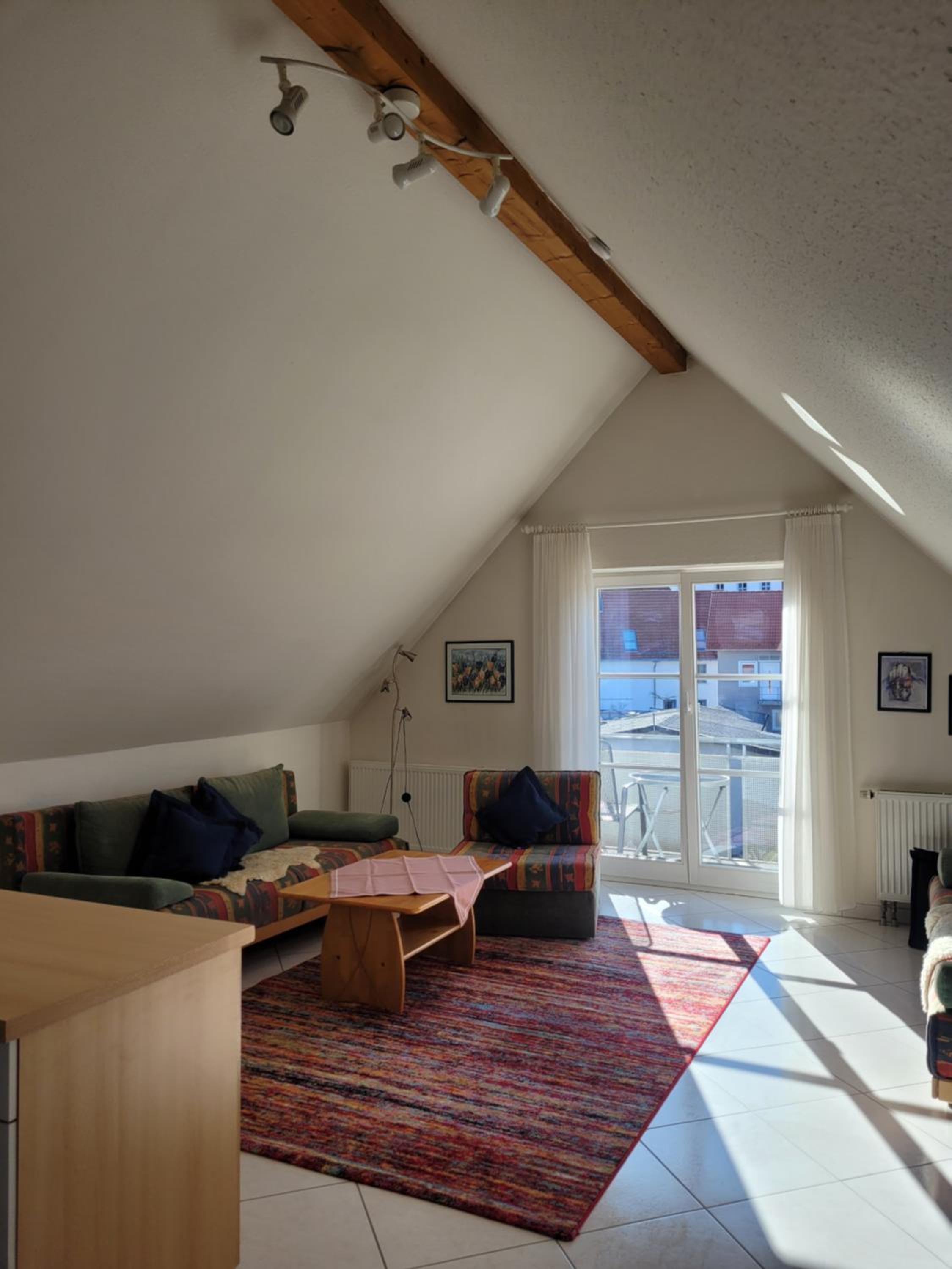 Deluxe One-Bedroom Apartment photo 3