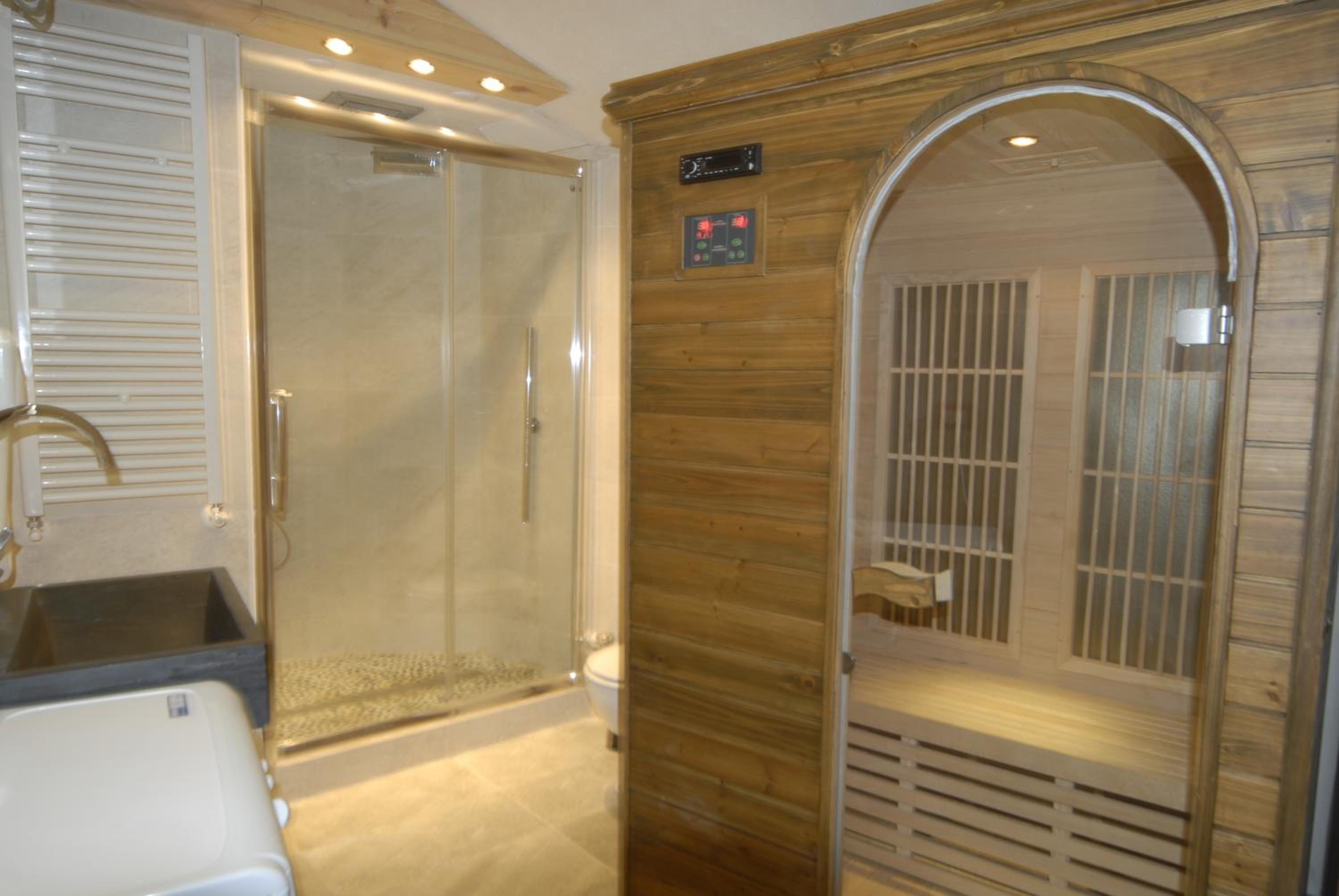 Superior Apartment with Sauna - Photo 19