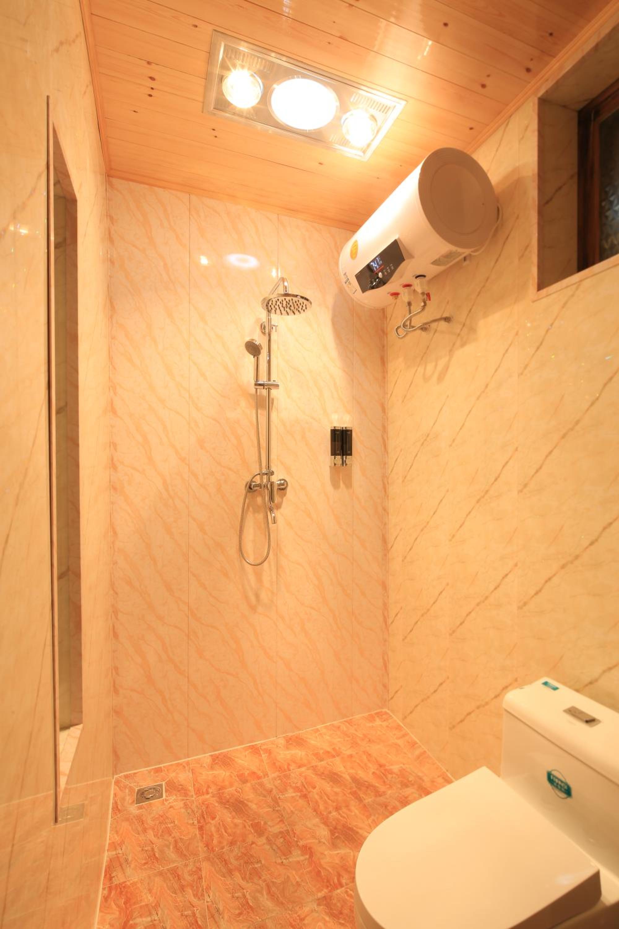 Deluxe Suite photo 3