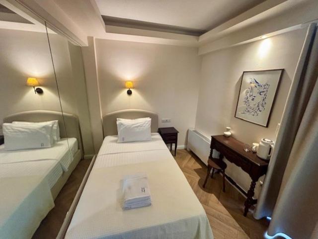 Superior Single Room photo 3
