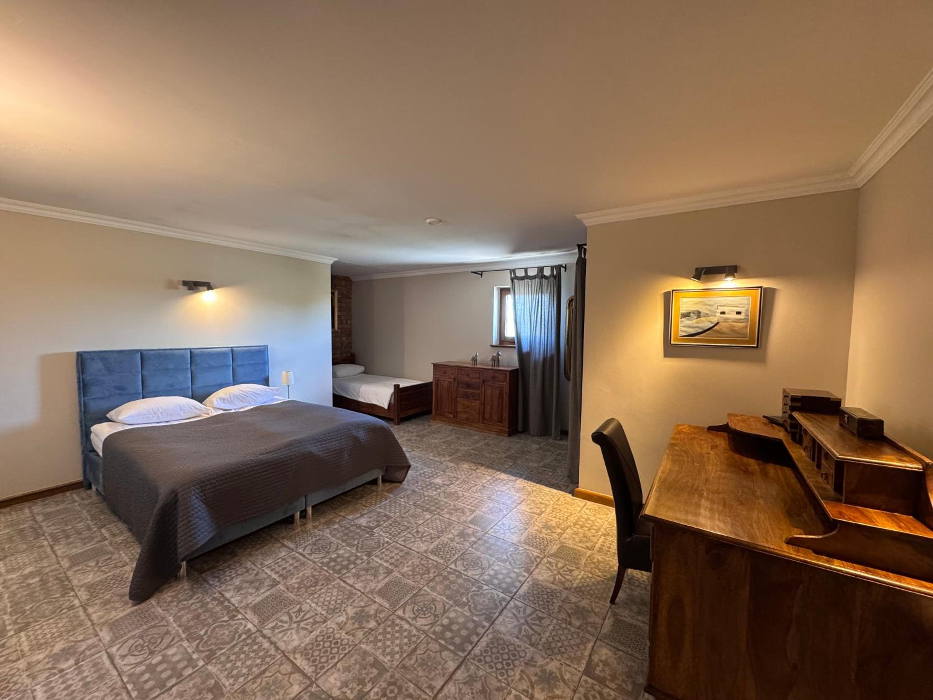 Two-Bedroom Apartment with Terrace photo 2