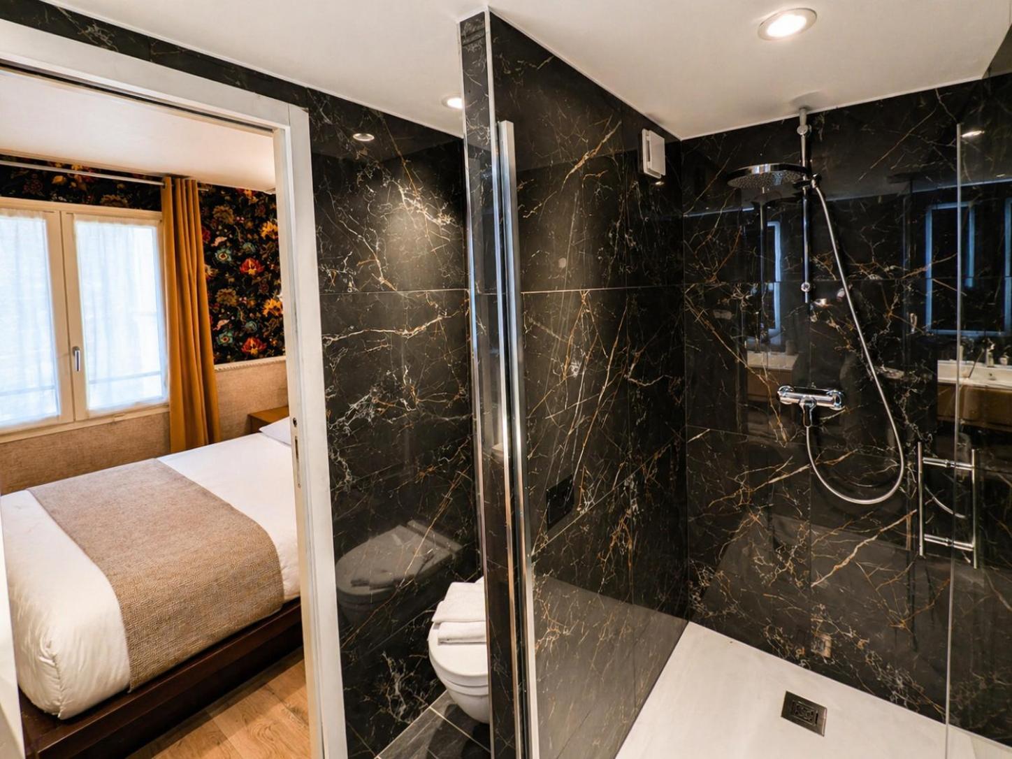 Deluxe Room photo 3