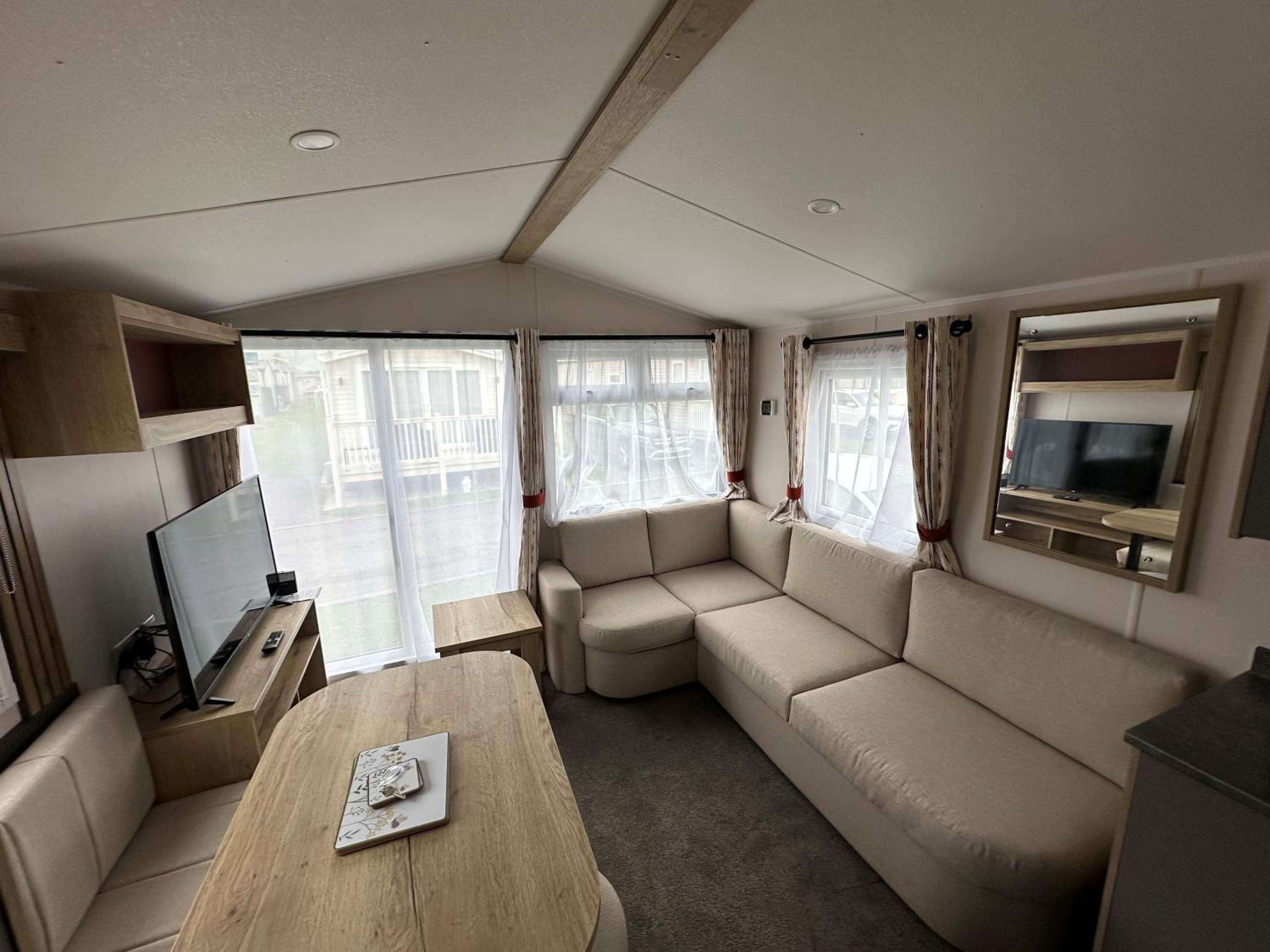 Caravan photo 2