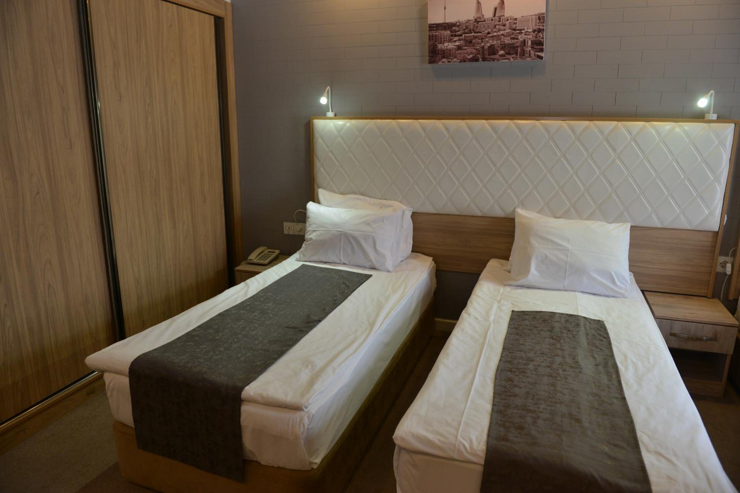 Standard Double or Twin Room photo 1