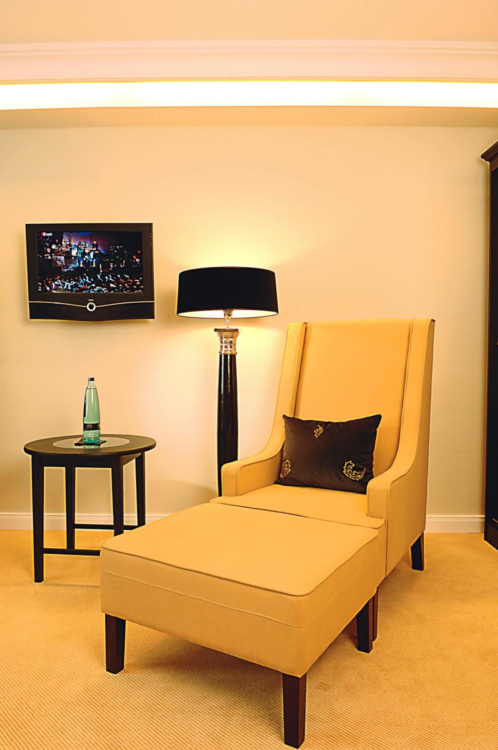 Business King Size Double Room - Photo 2