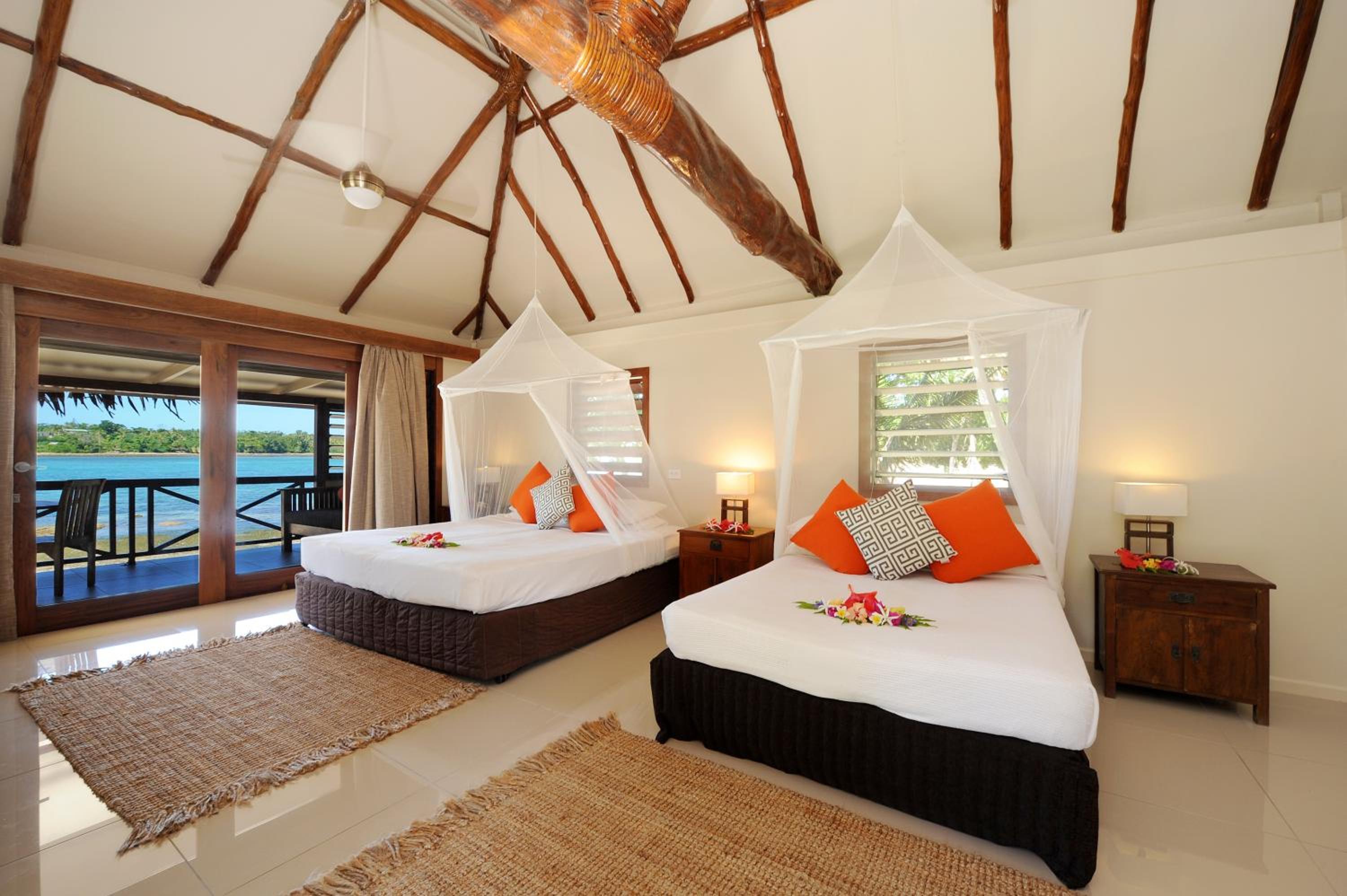Beachfront Lagoon Villa photo 1