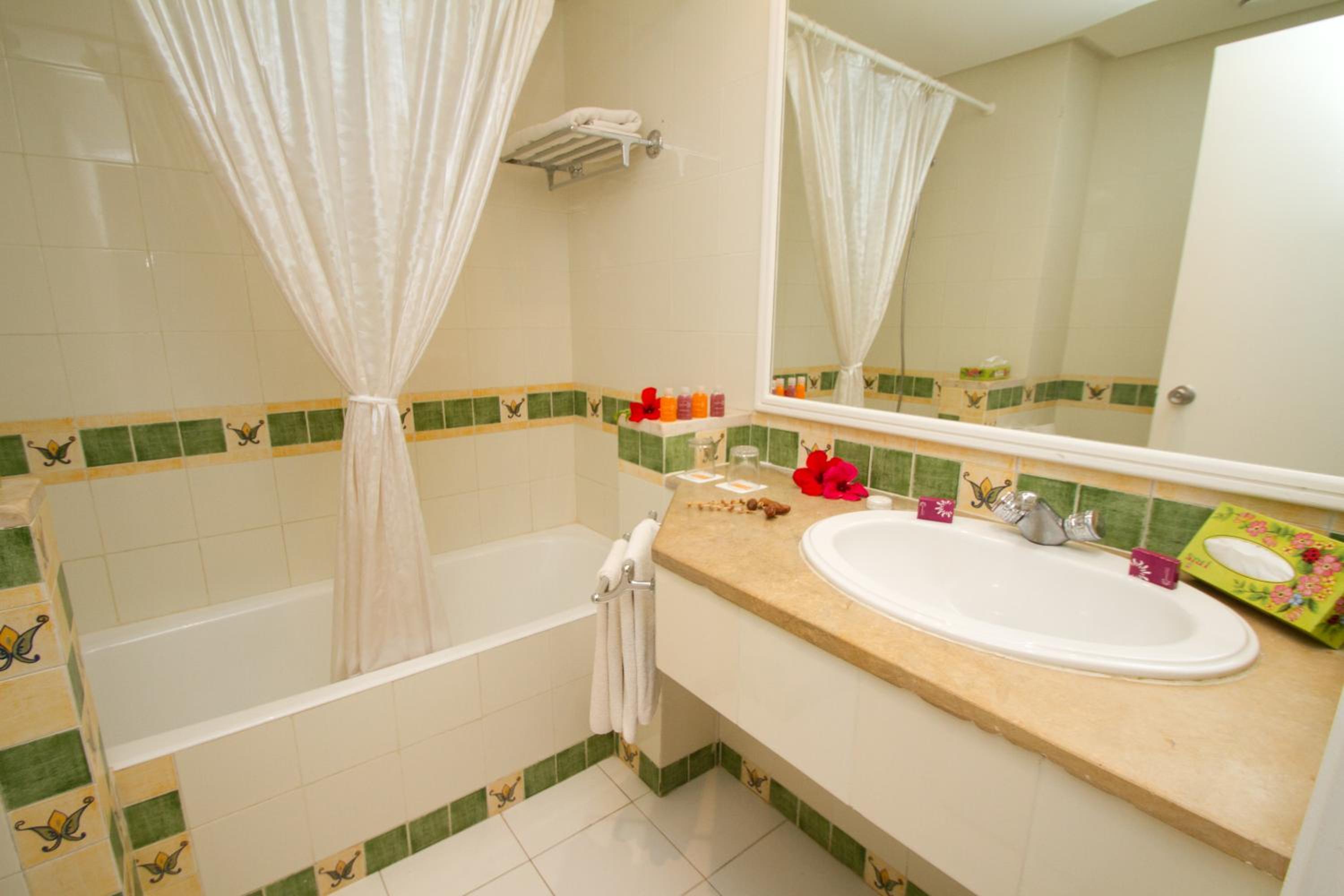 Quadruple Room with Garden View photo 2