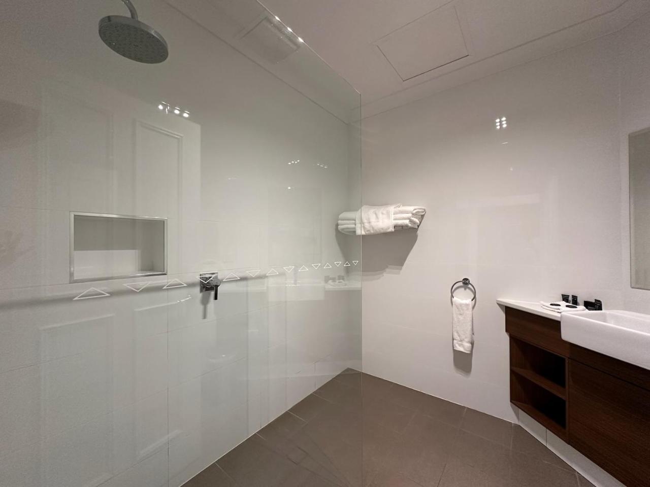 Superior Triple Room photo 2