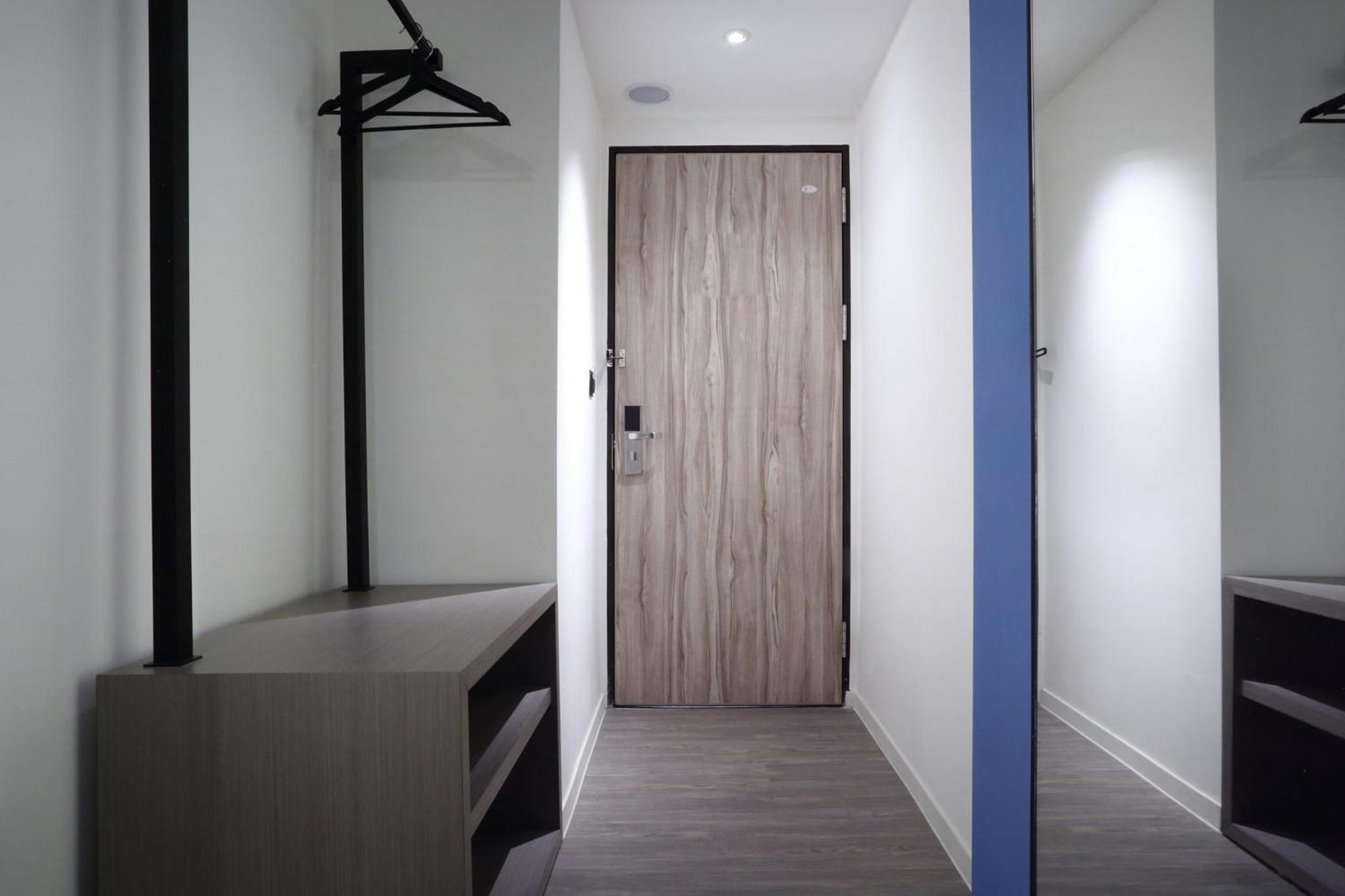 Deluxe Room - Photo 6