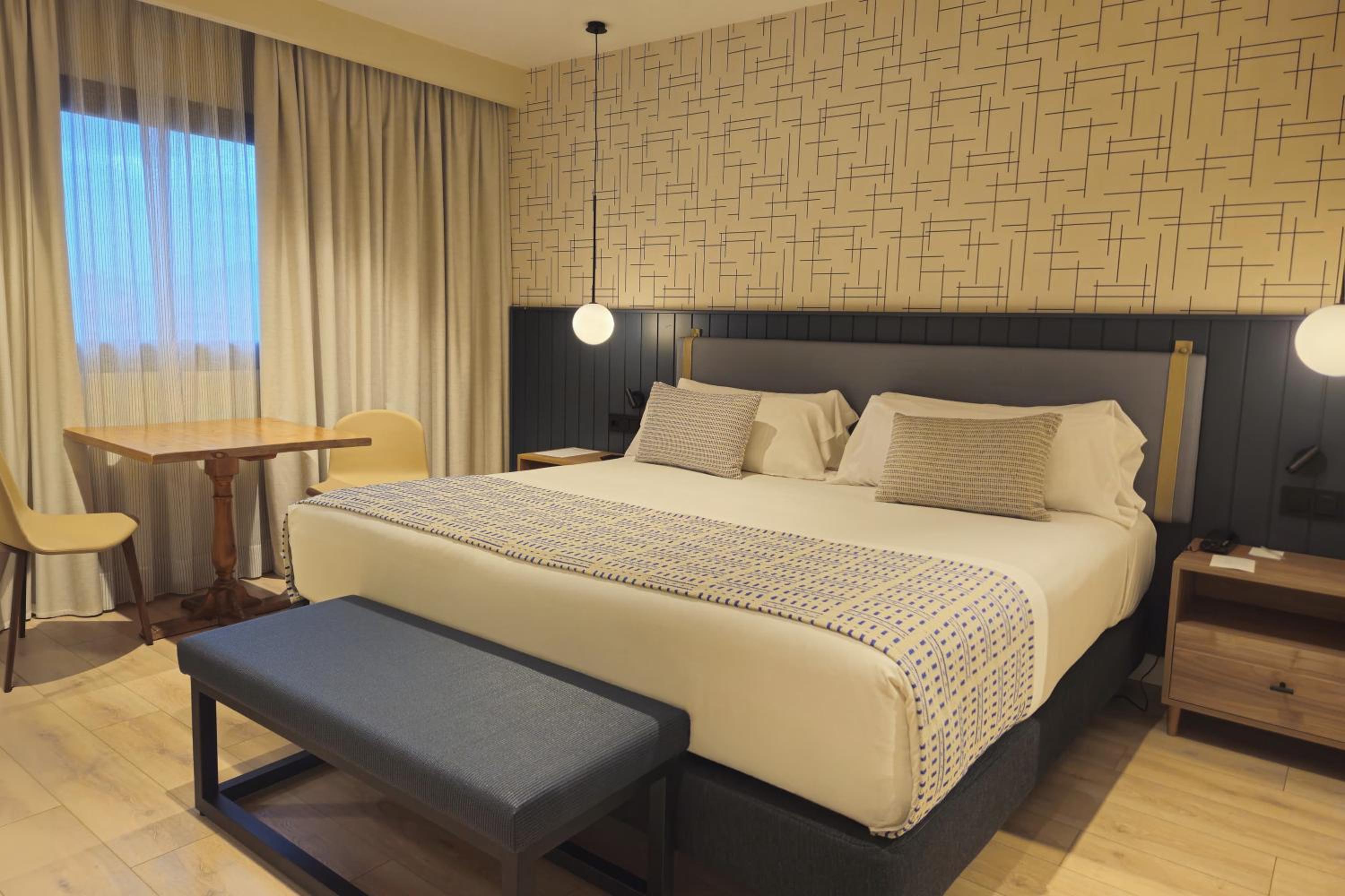Premium Triple Room with views  photo 3