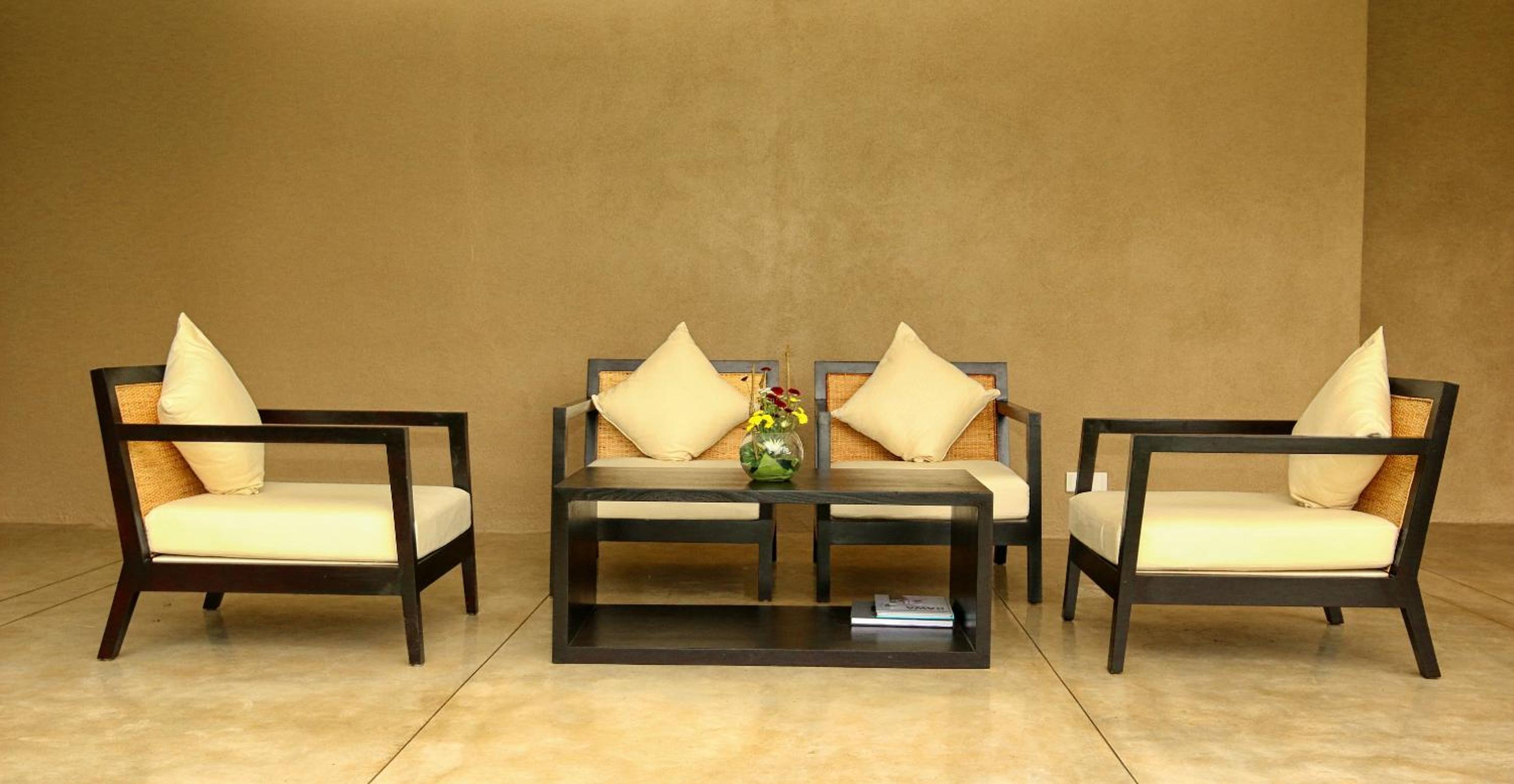 Queen Suite - Photo 11