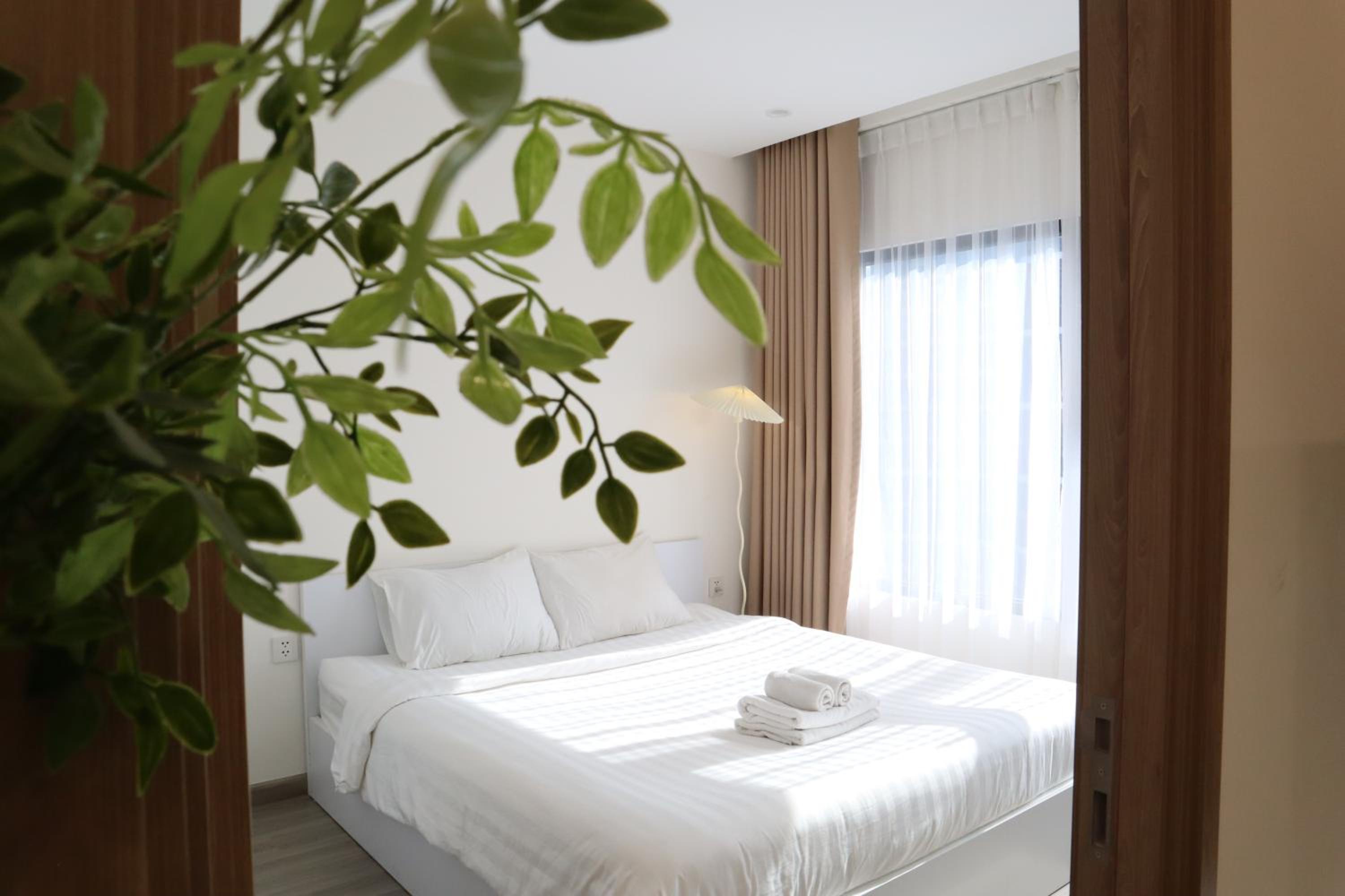 Two-Bedroom Apartment with Balcony photo 3