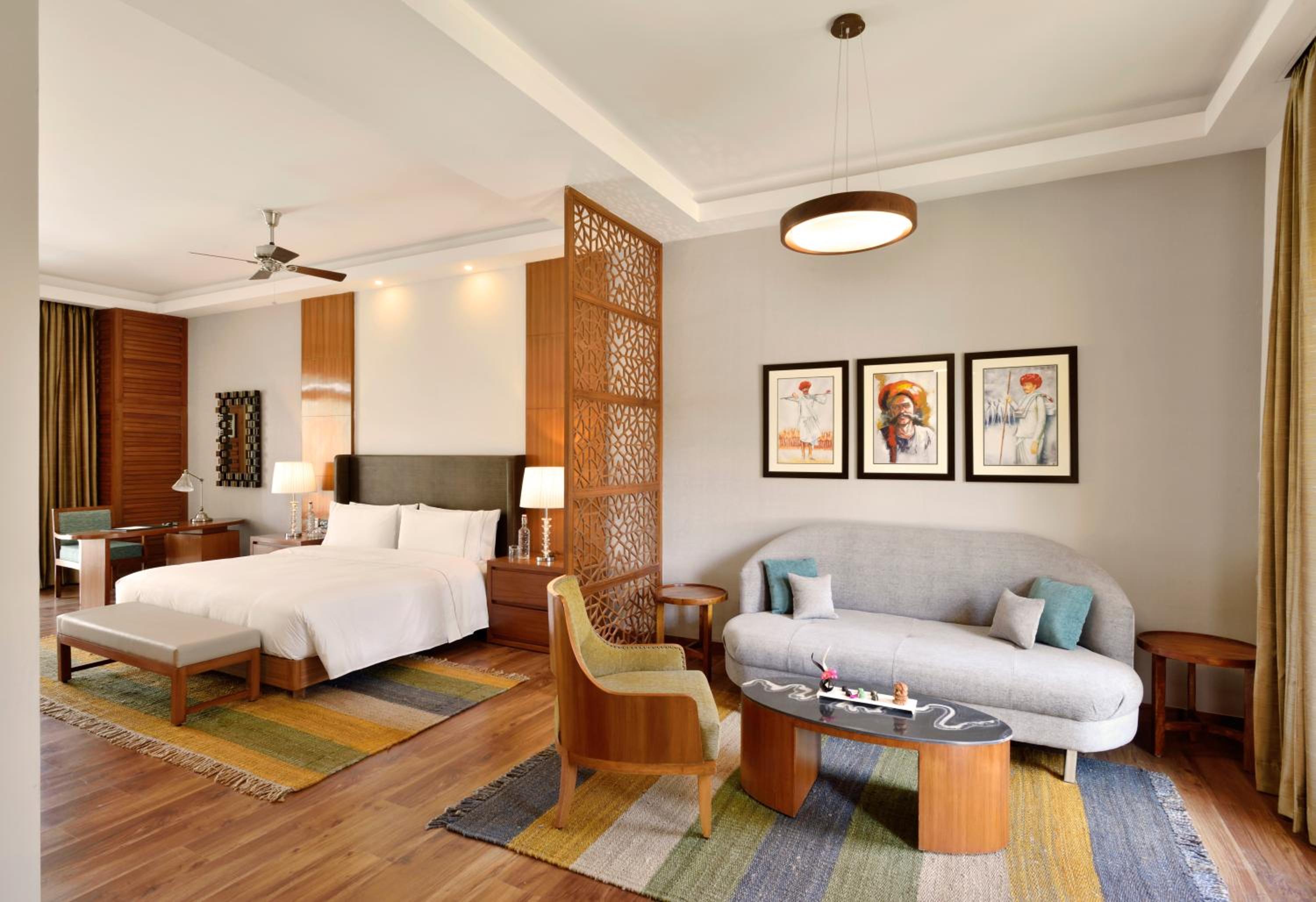 King Room - Watch 1 Complimentary movie at the in house theater, Early Check-in by 12:00Hrs and Late Check-out by 13:00Hrs (Subject to Availability) photo 3