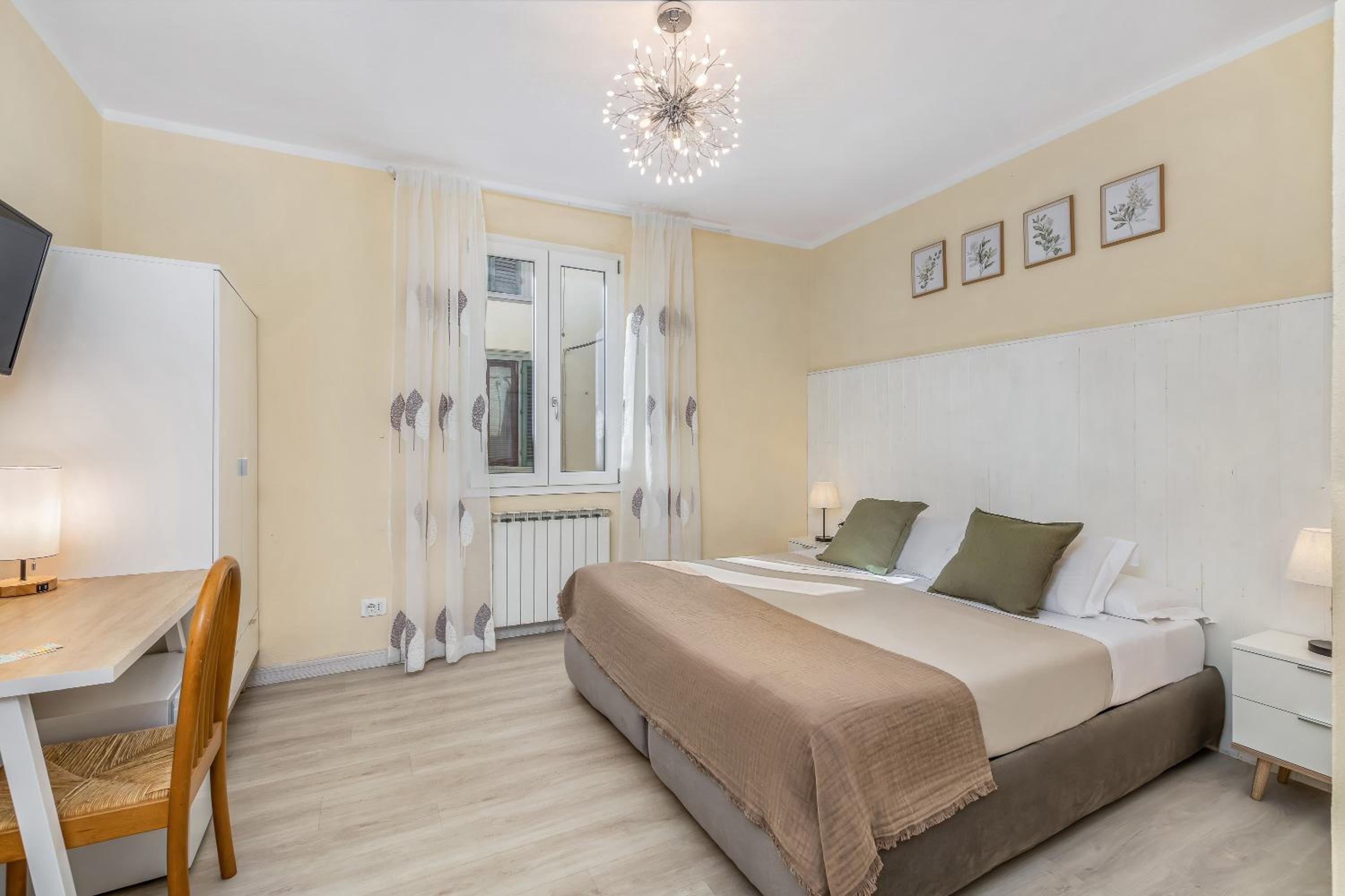 Deluxe Triple Room photo 3