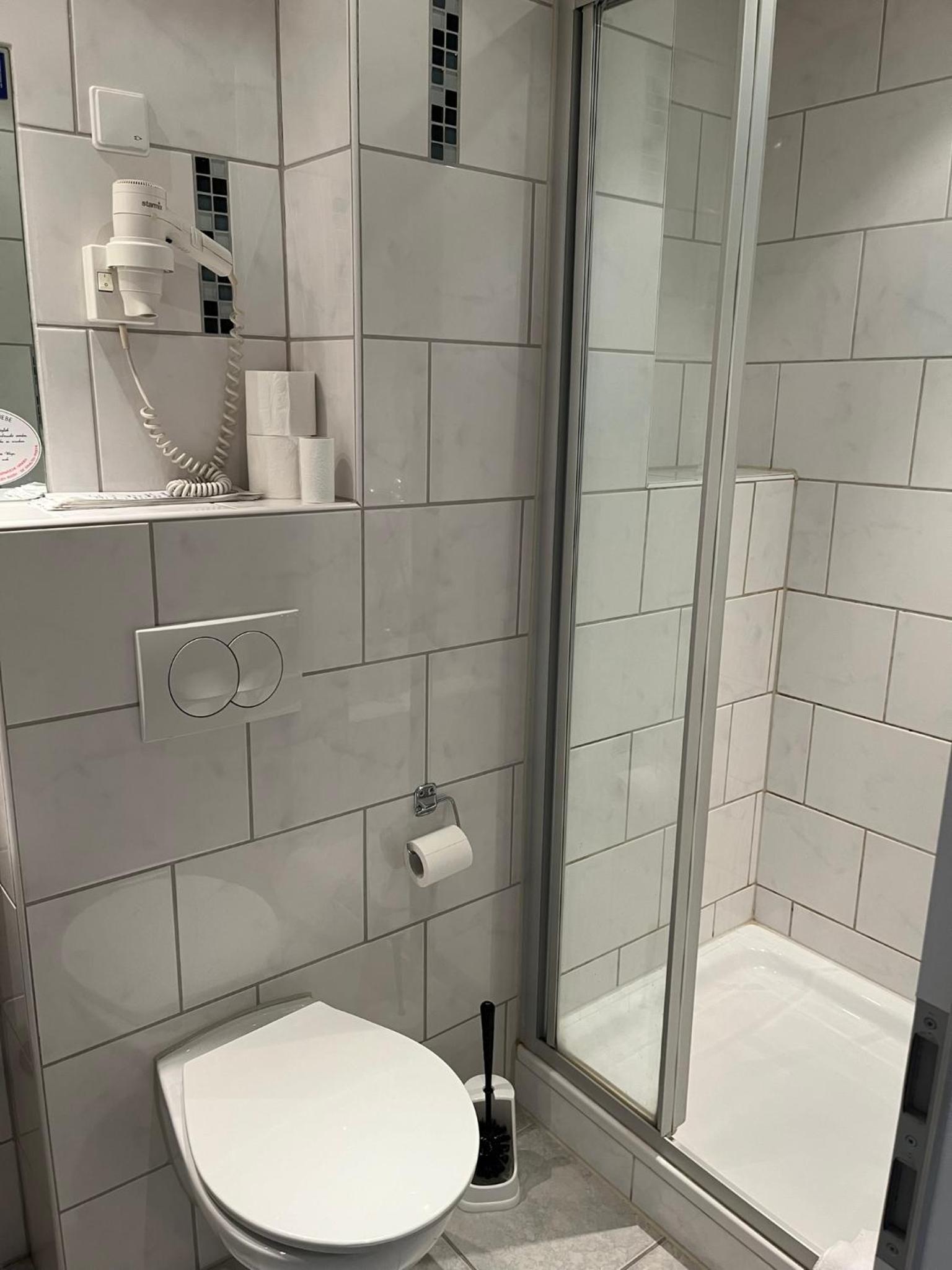 Deluxe Double Room with Shower