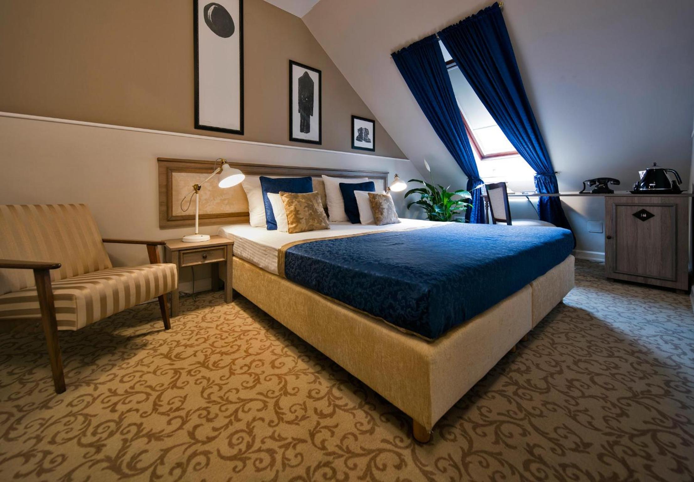 Double or Twin Room - Photo 1