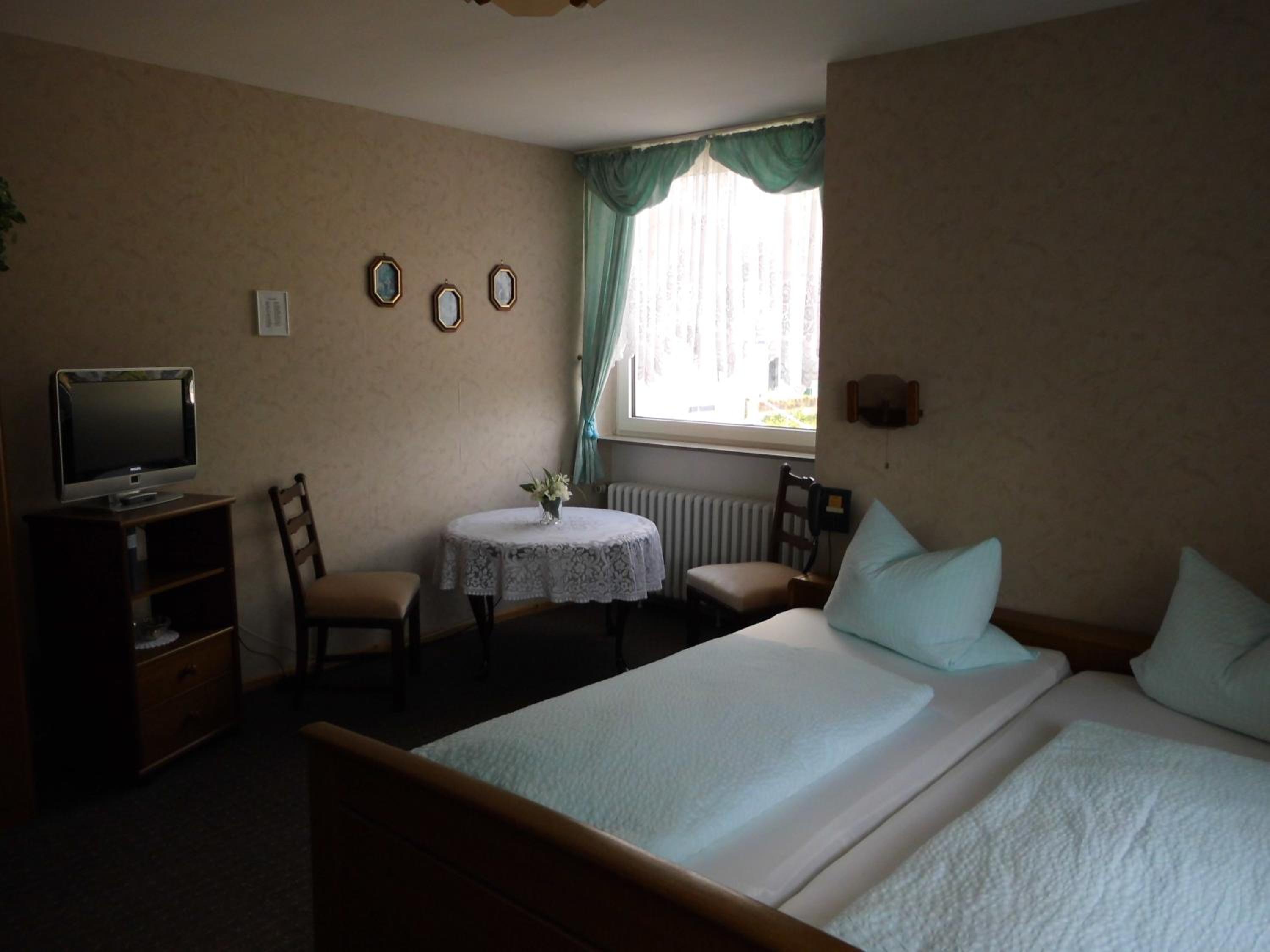 Double Room with Private Bathroom photo 3