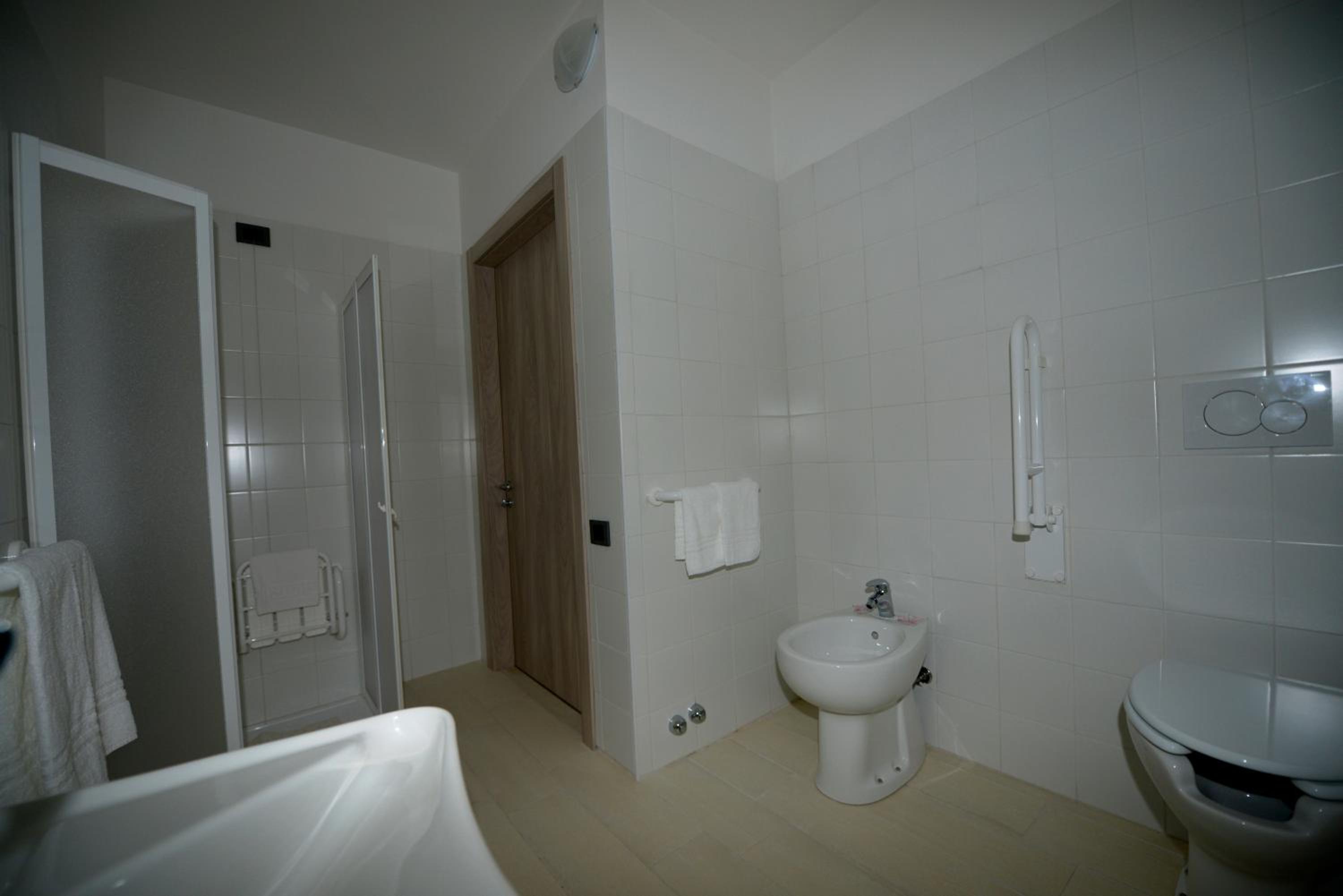 Attic Quadruple Room - Photo 2