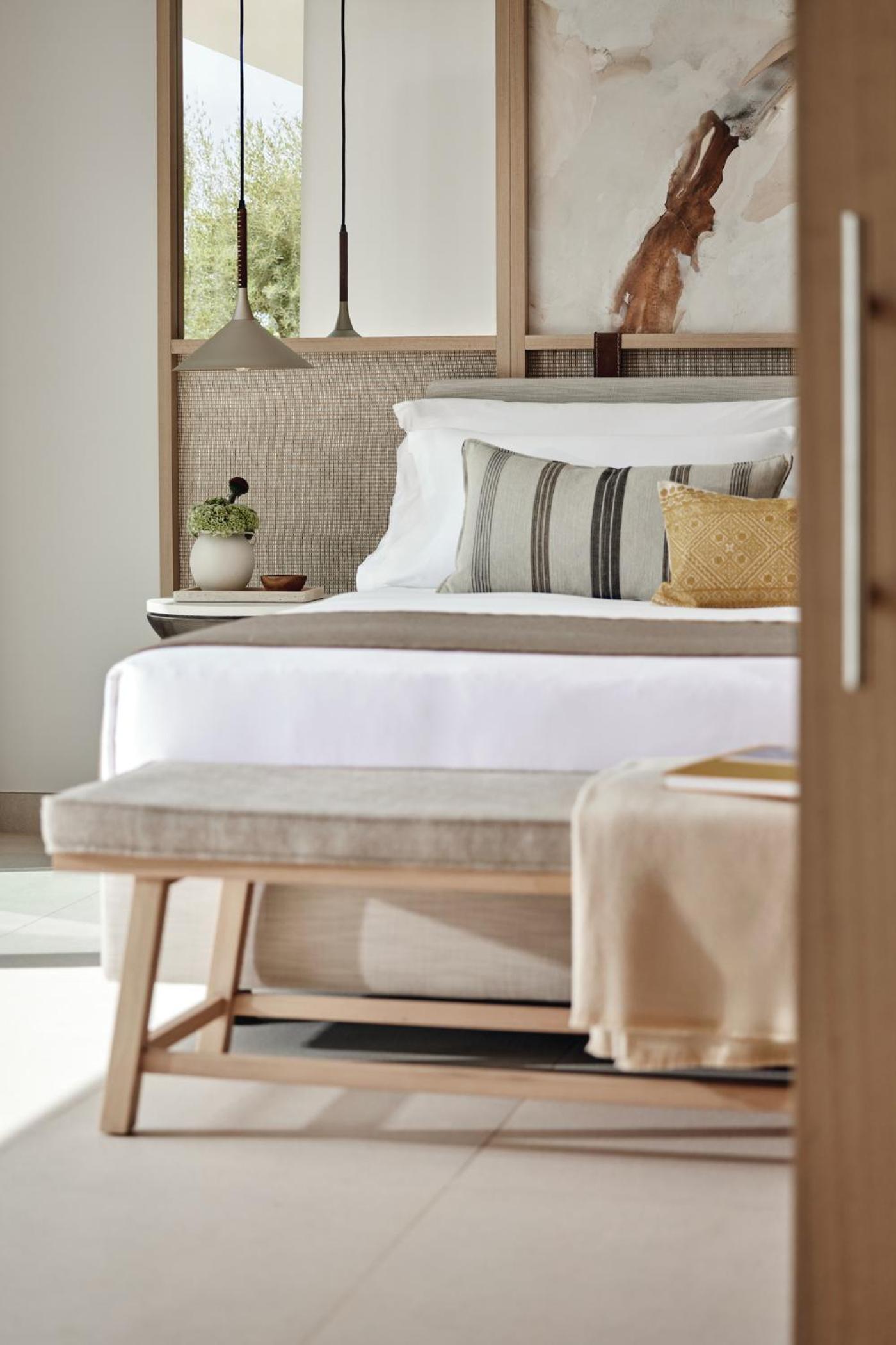 Deluxe One Bedroom Suite Sea View