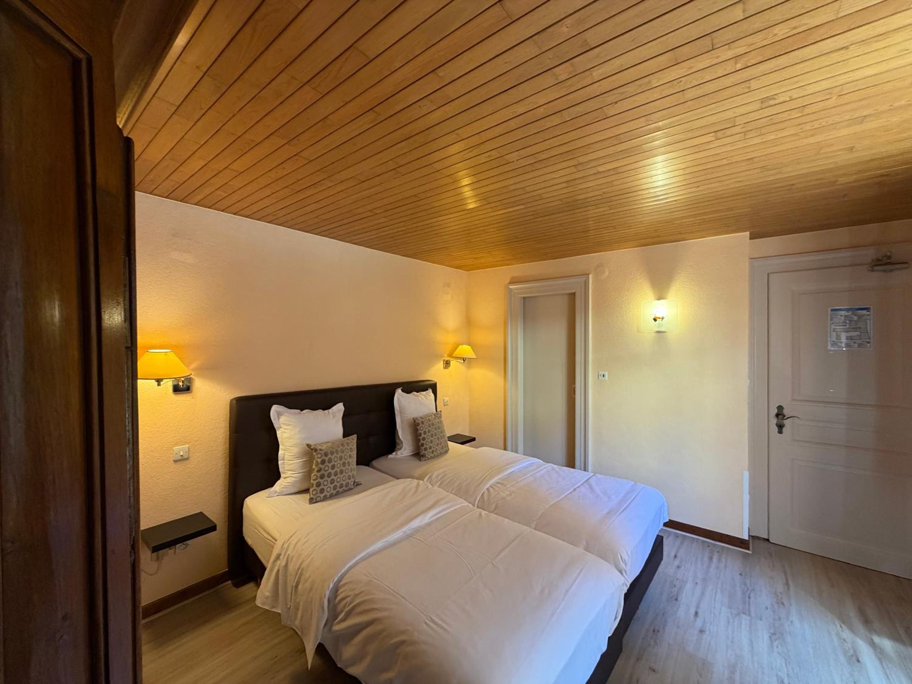 Superior Twin Room photo 3