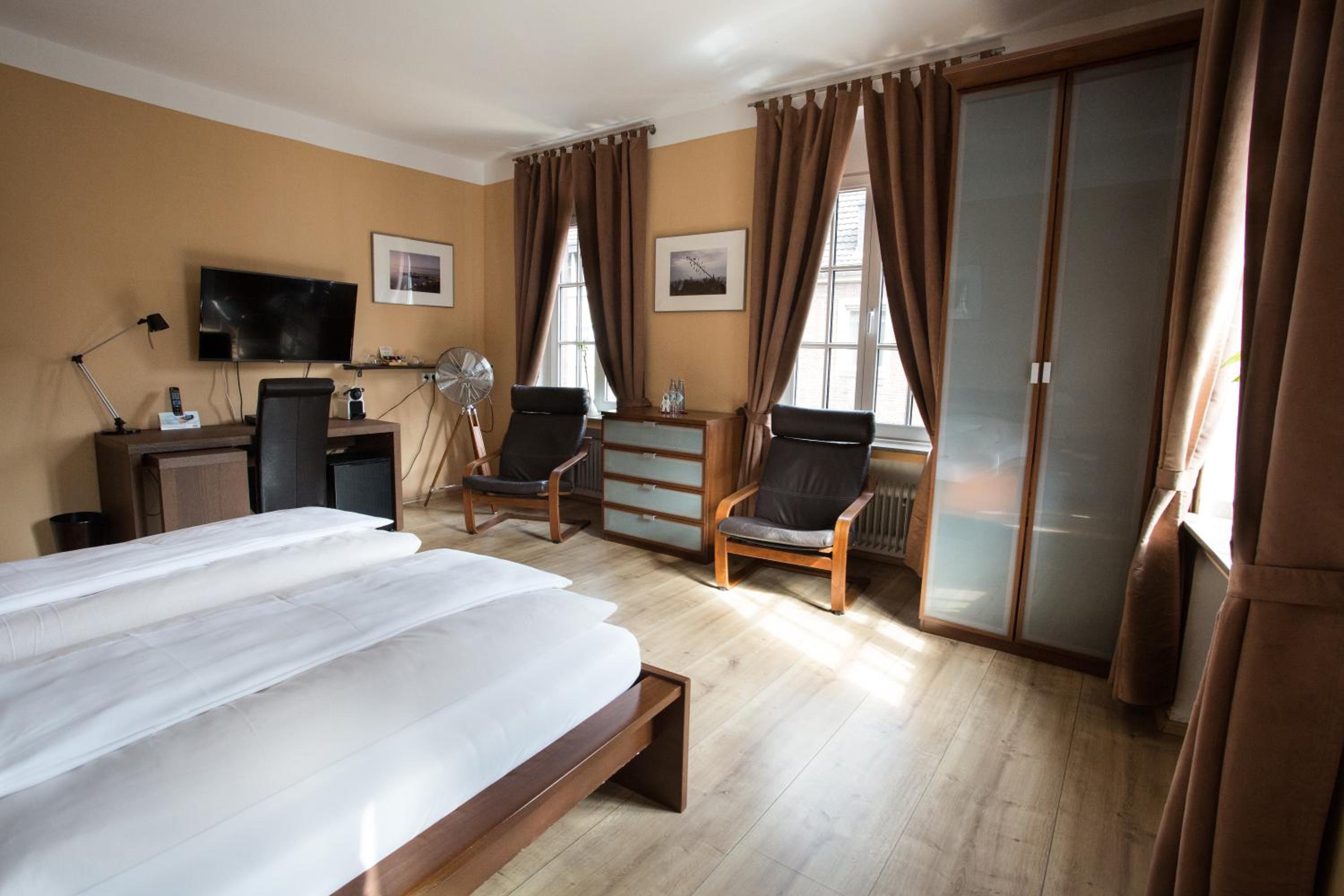 Double Room - Photo 1
