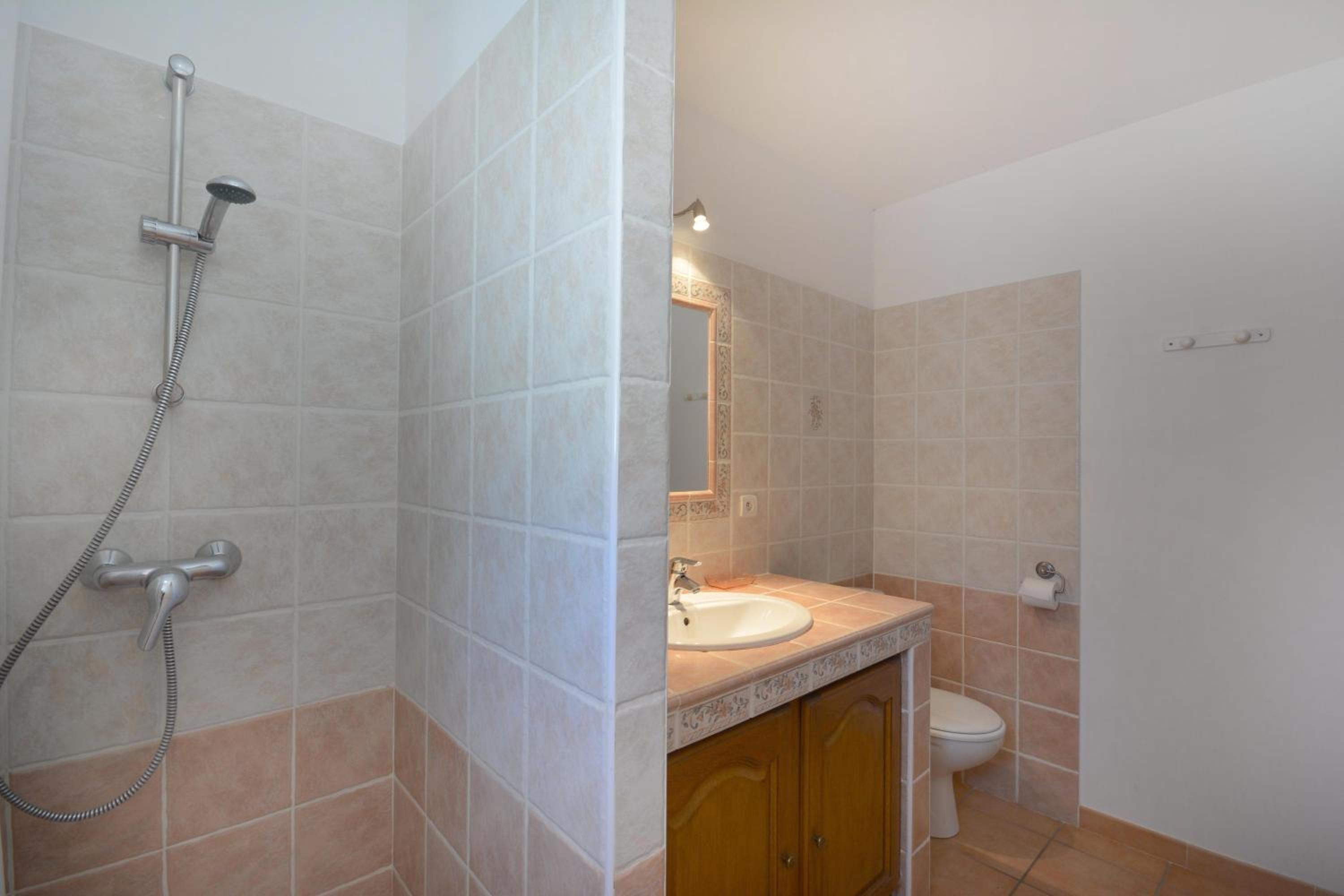 Two-Bedroom House photo 3