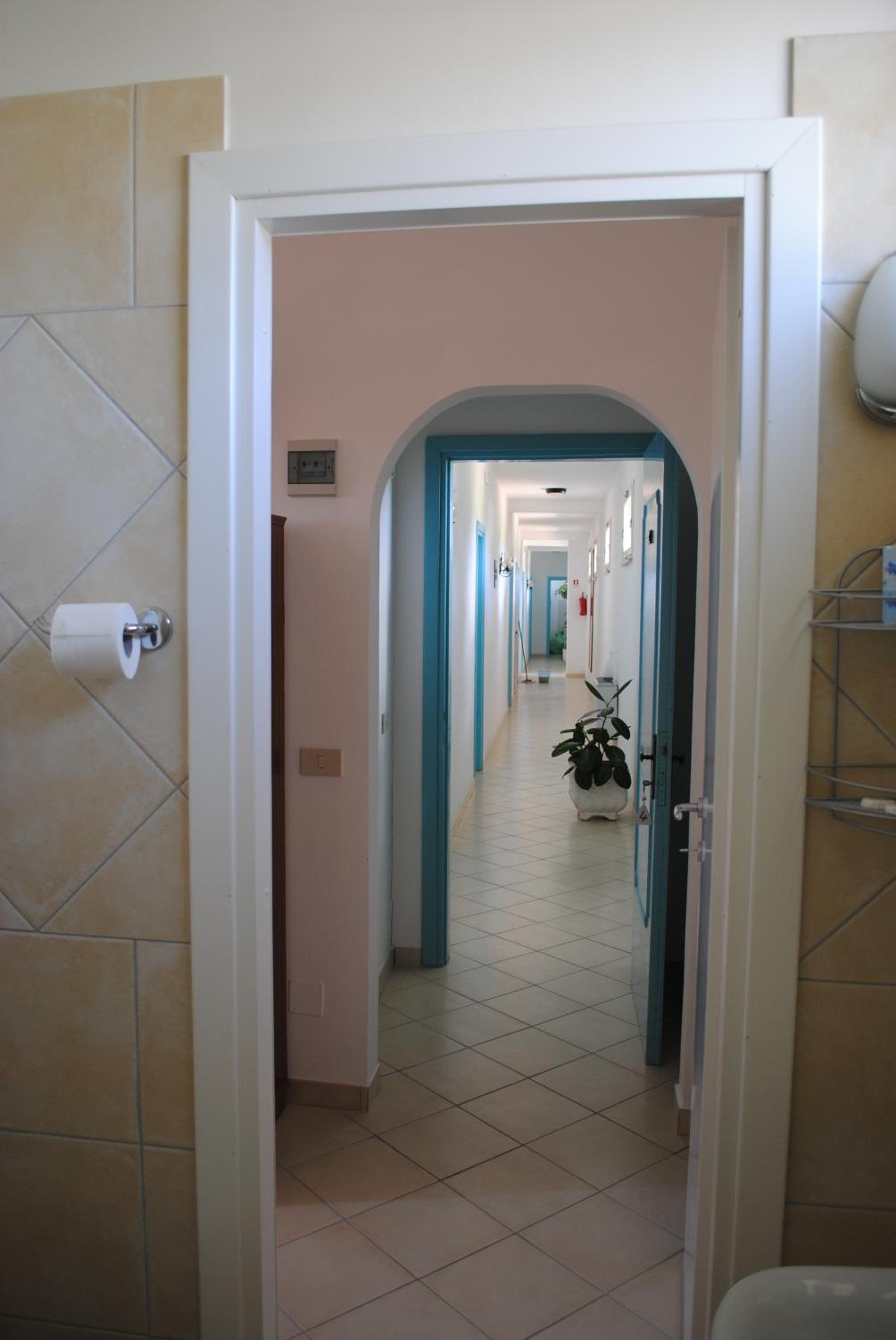 Double Room - Photo 13
