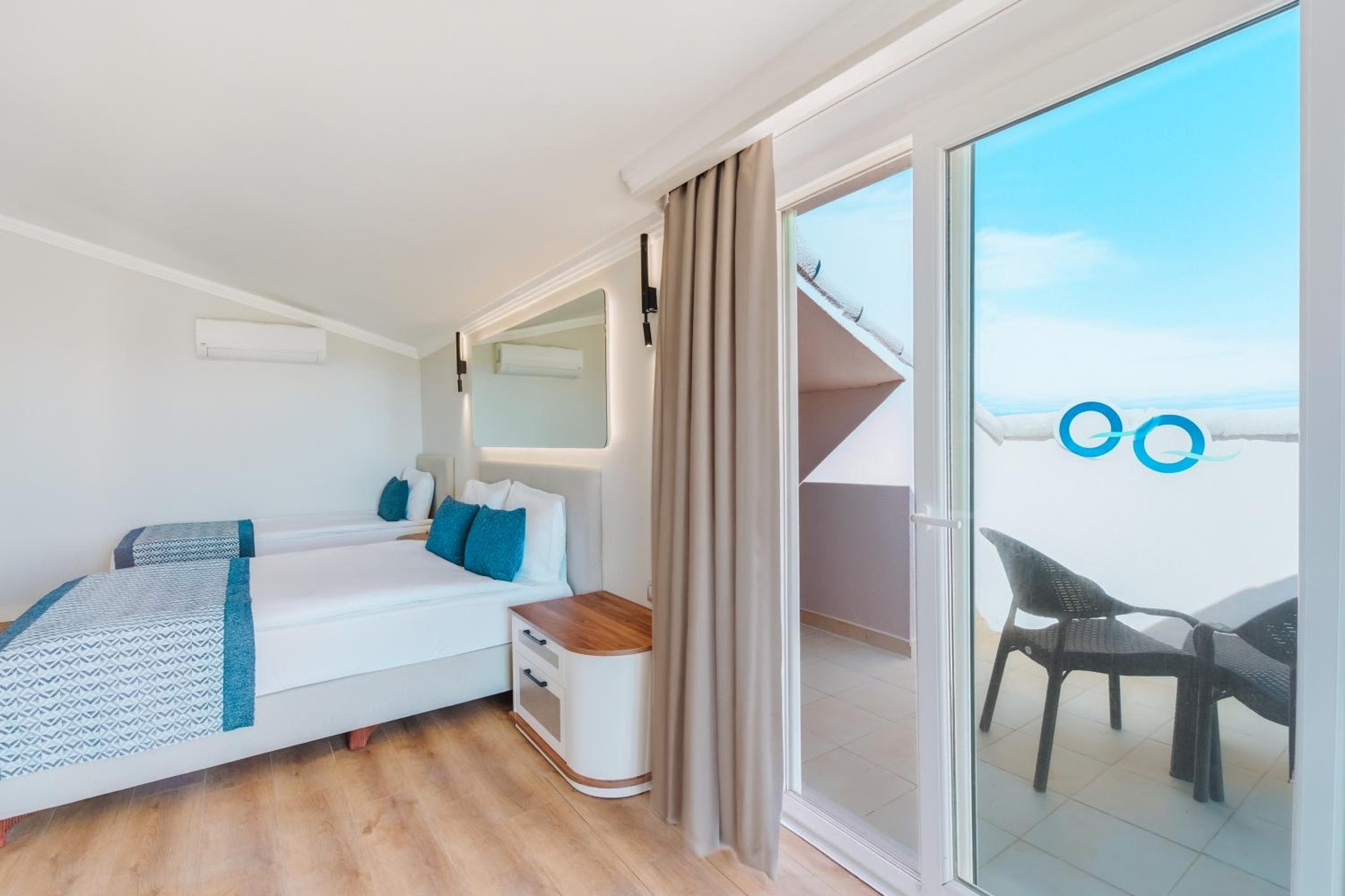 Double Room with Terrace photo 2