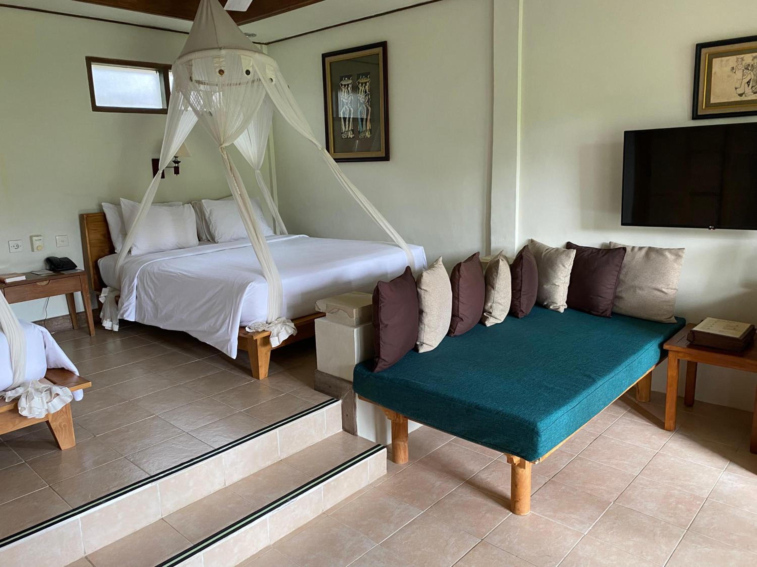 Deluxe Double or Twin Room with Balcony