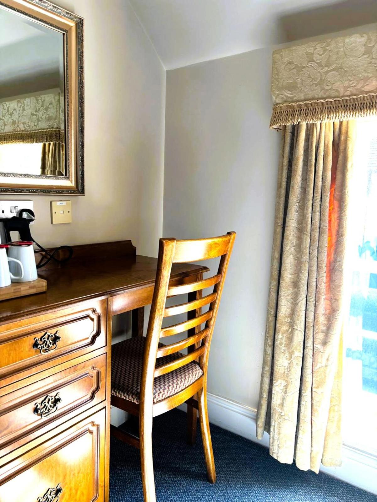 Double Room with Four Poster Bed