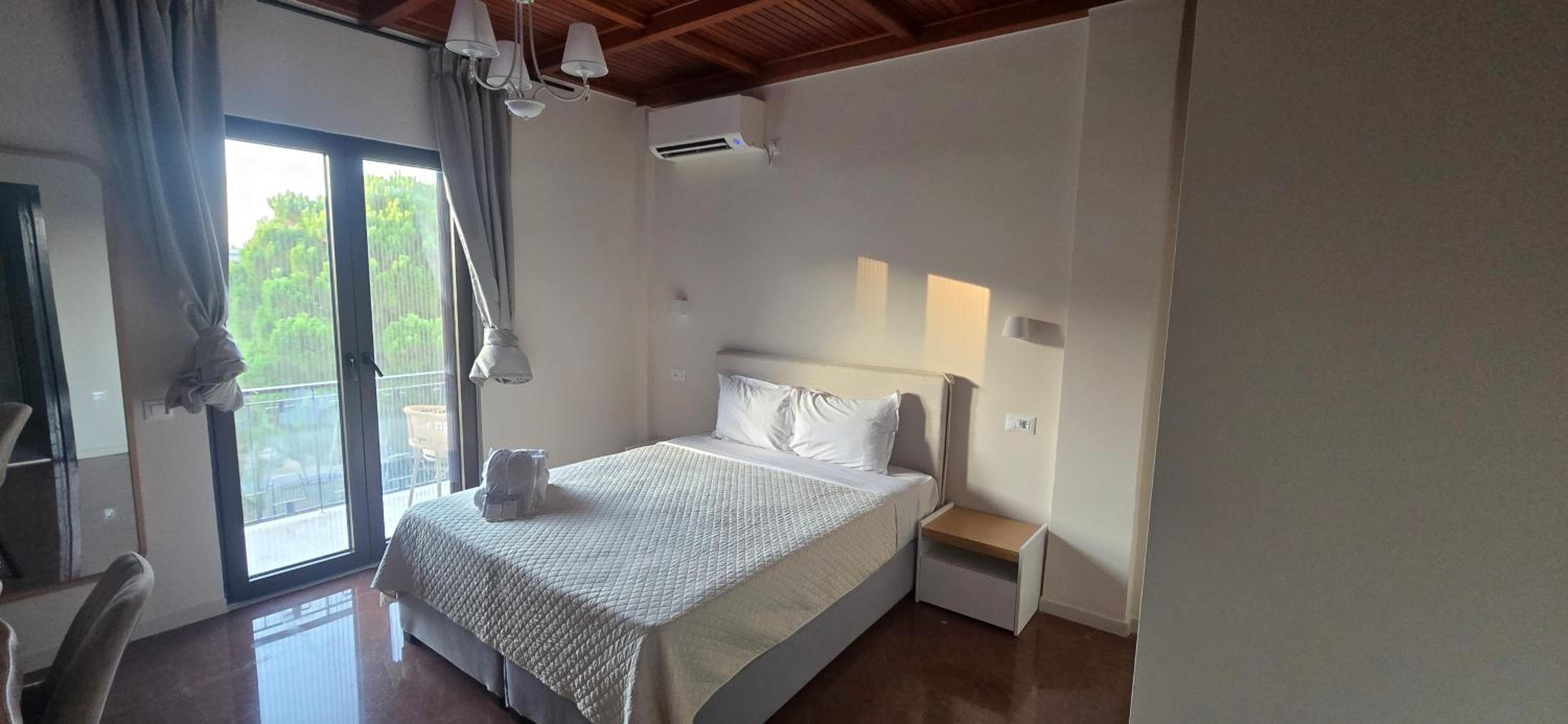 Deluxe Double Room with Balcony