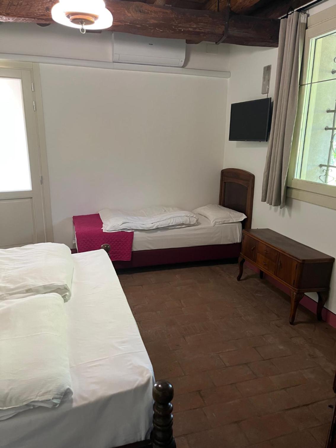 Triple Room with Terrace photo 1
