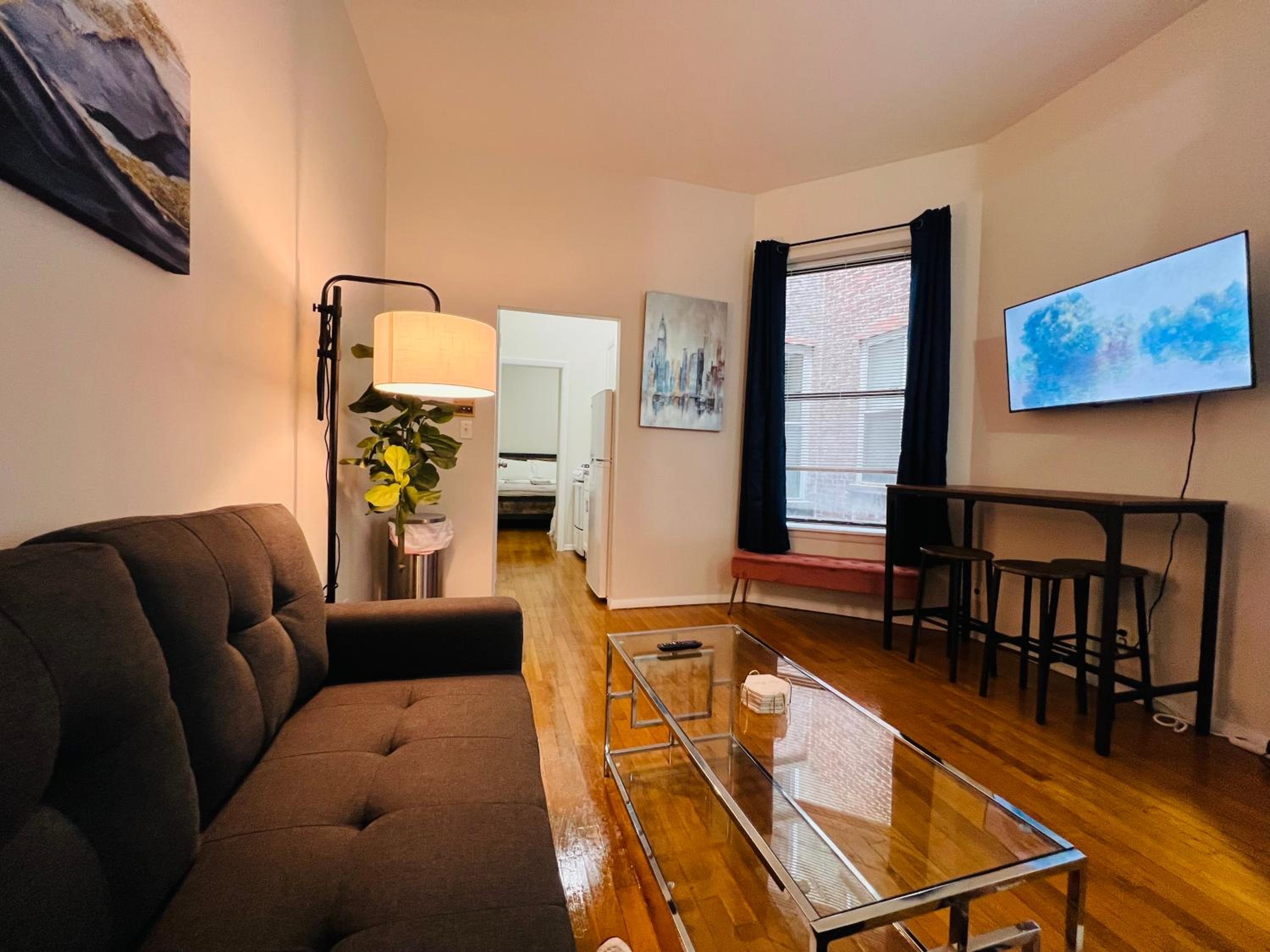 Two-Bedroom Apartment with Garden View photo 2