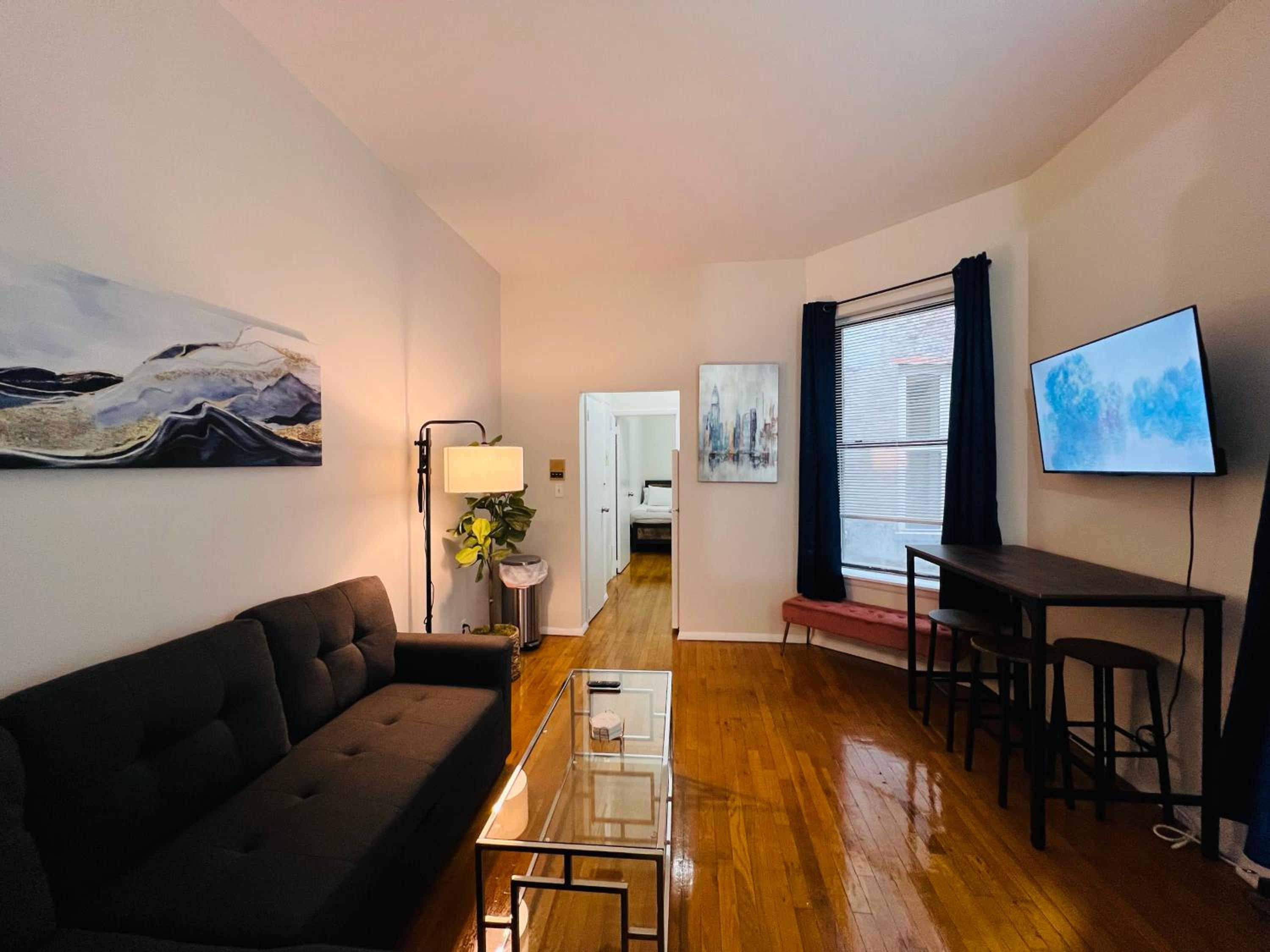 Two-Bedroom Apartment with Garden View photo 3