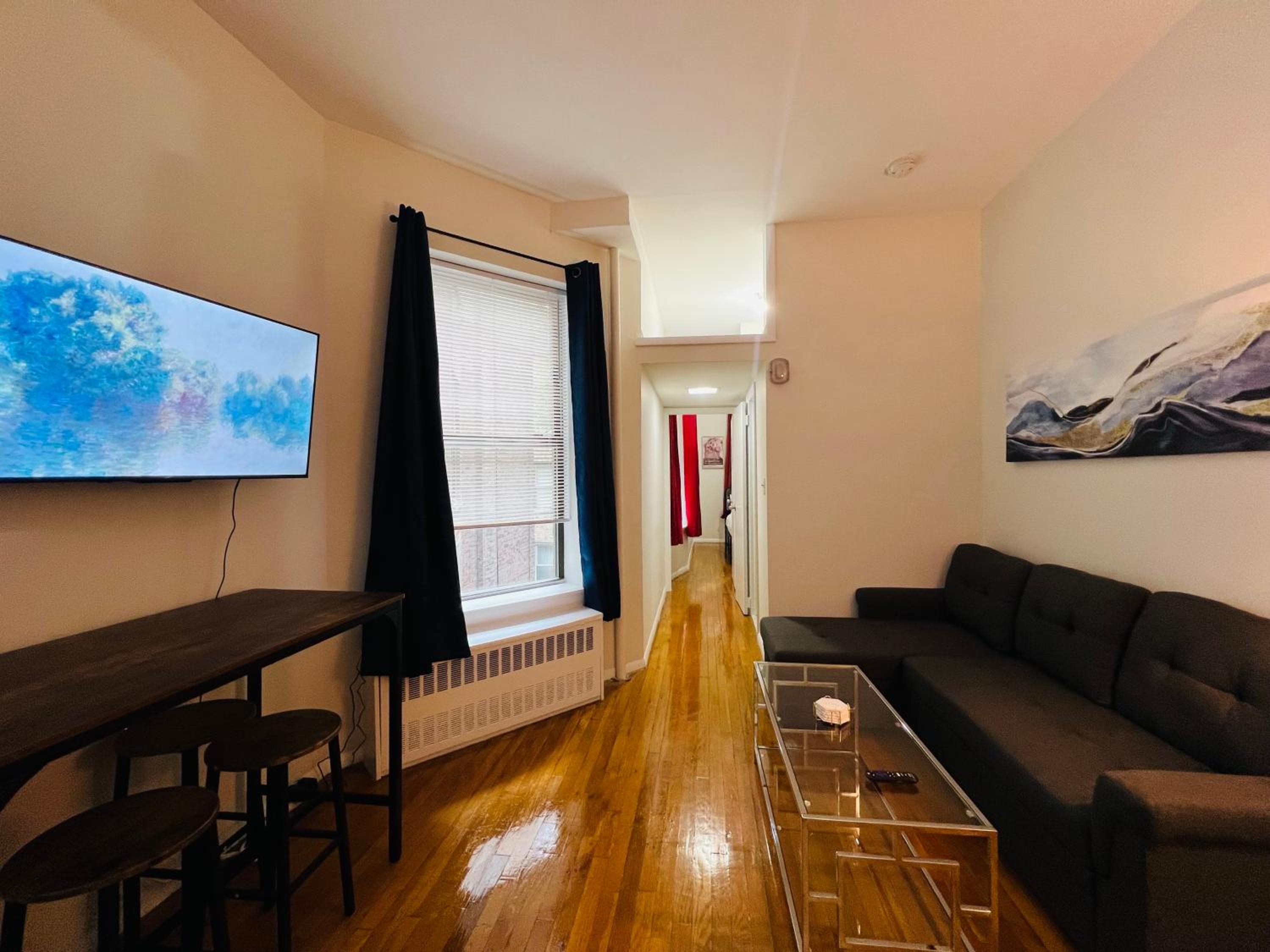 Two-Bedroom Apartment with Garden View photo 3
