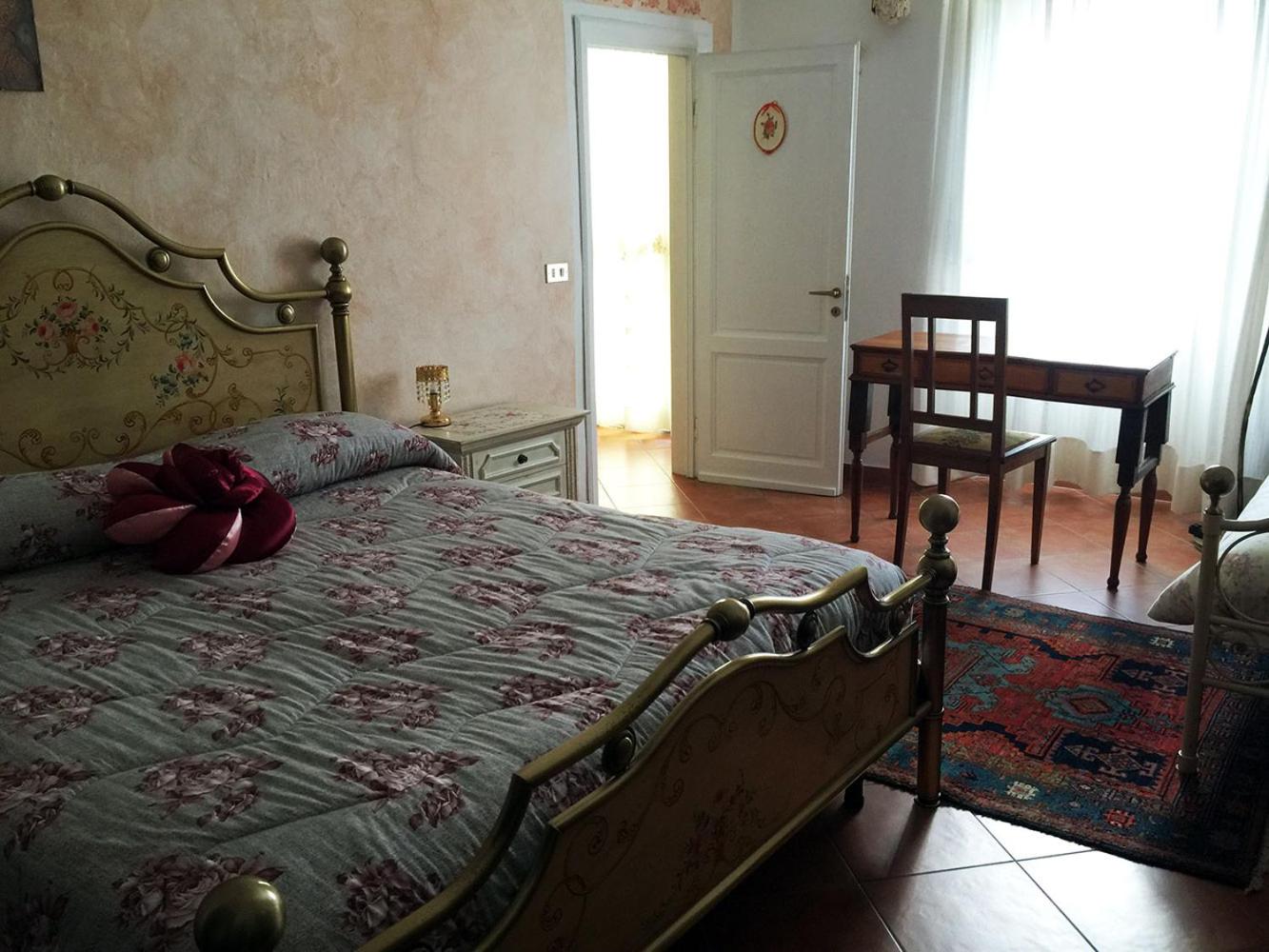 Triple Room with View - Photo 6
