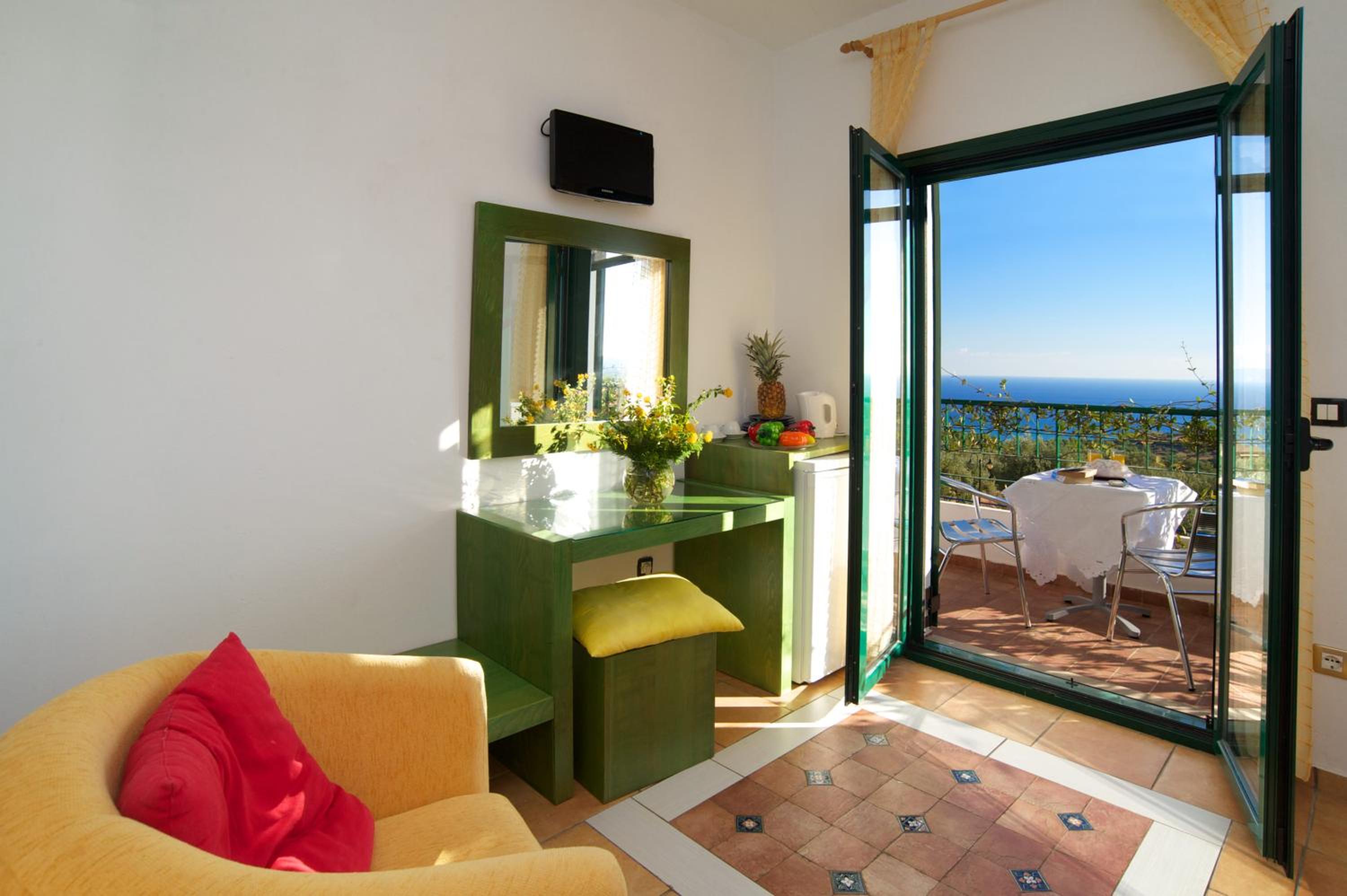 Studio with Sea View photo 1