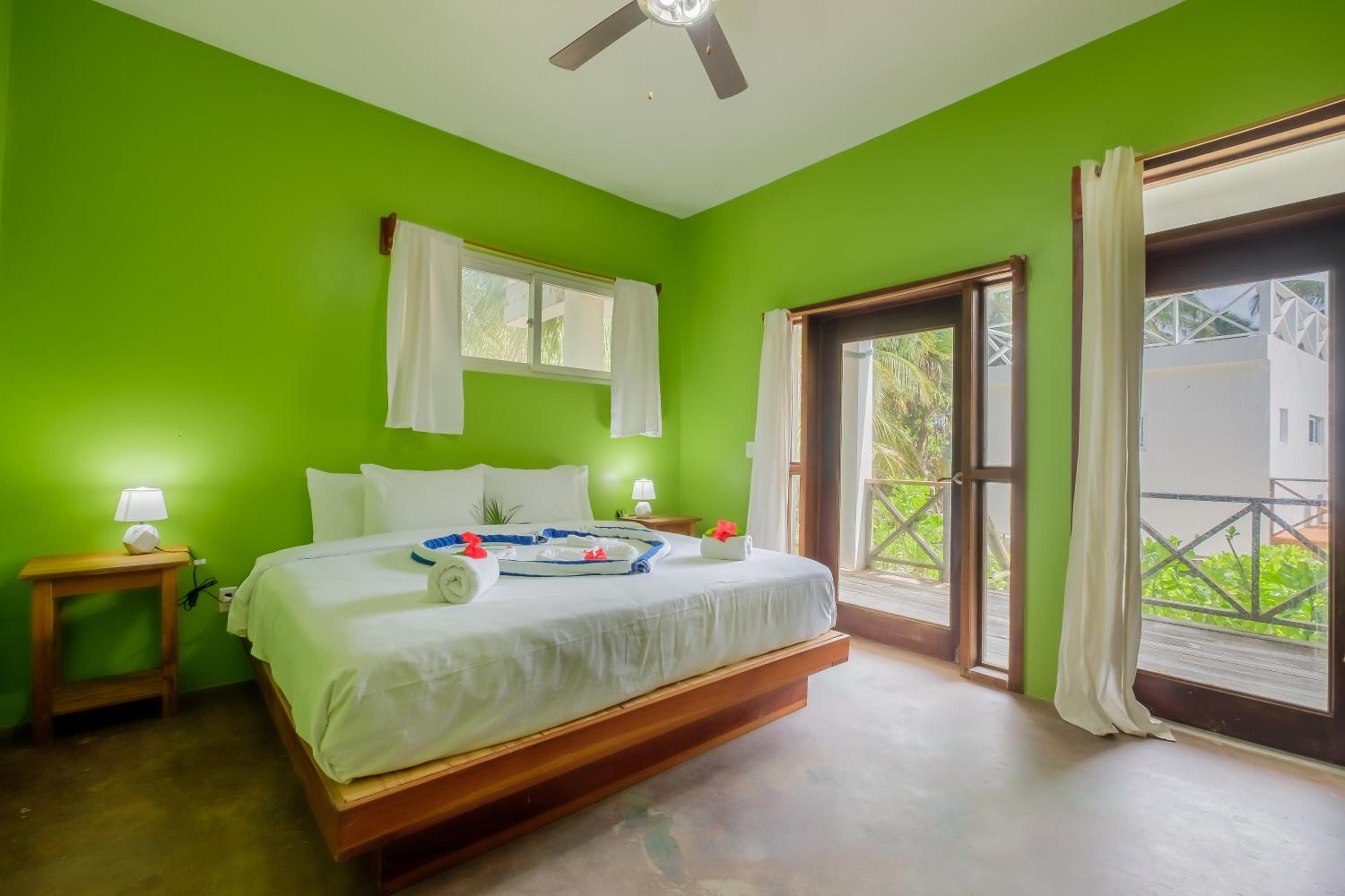 Superior Triple Room photo 3