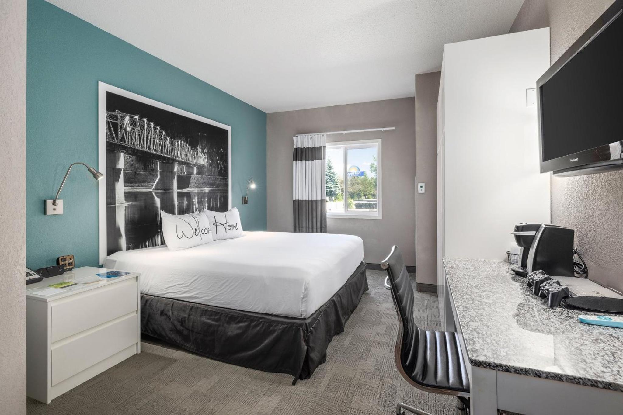 Standard King Room - Photo 3