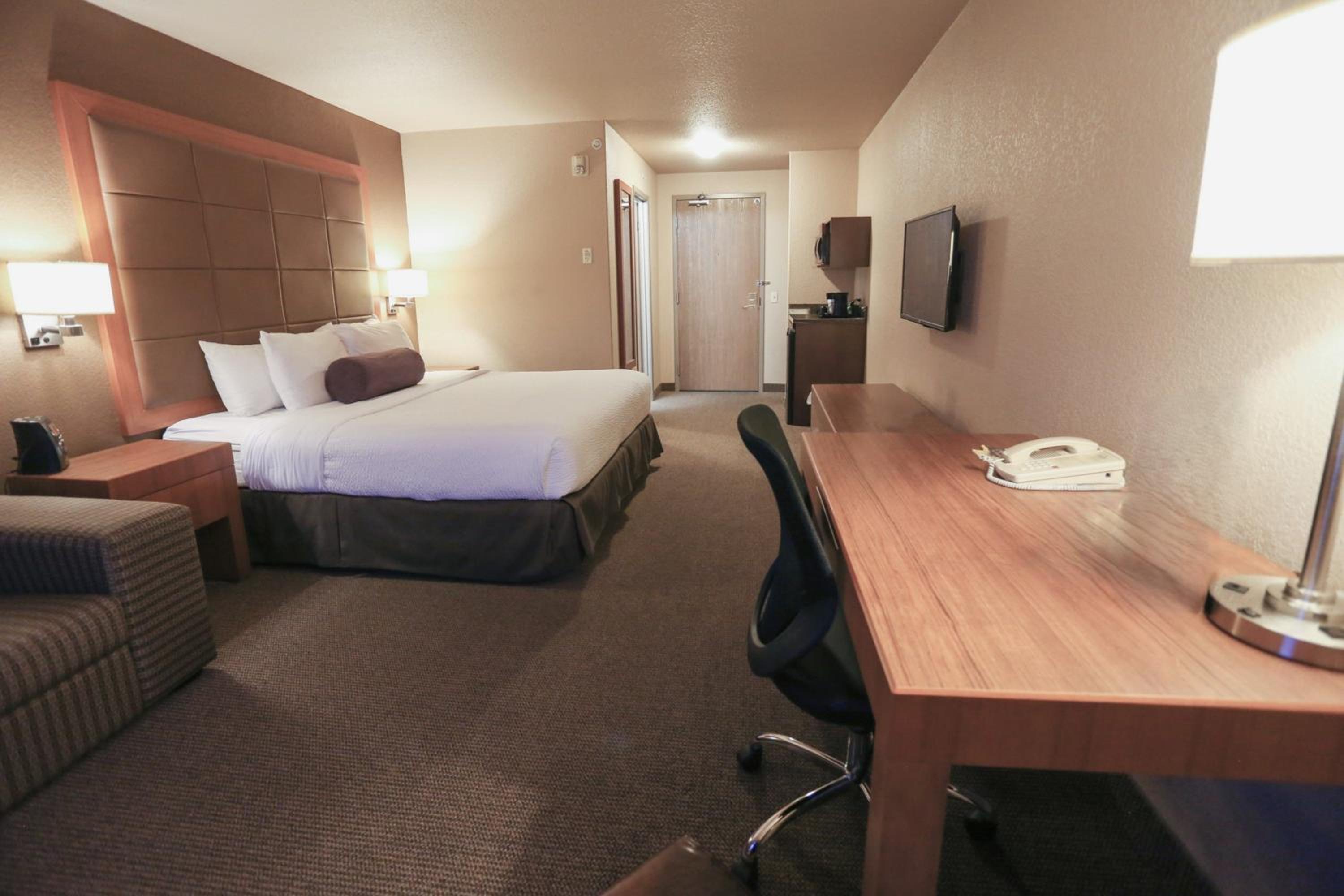 King Suite - Photo 5