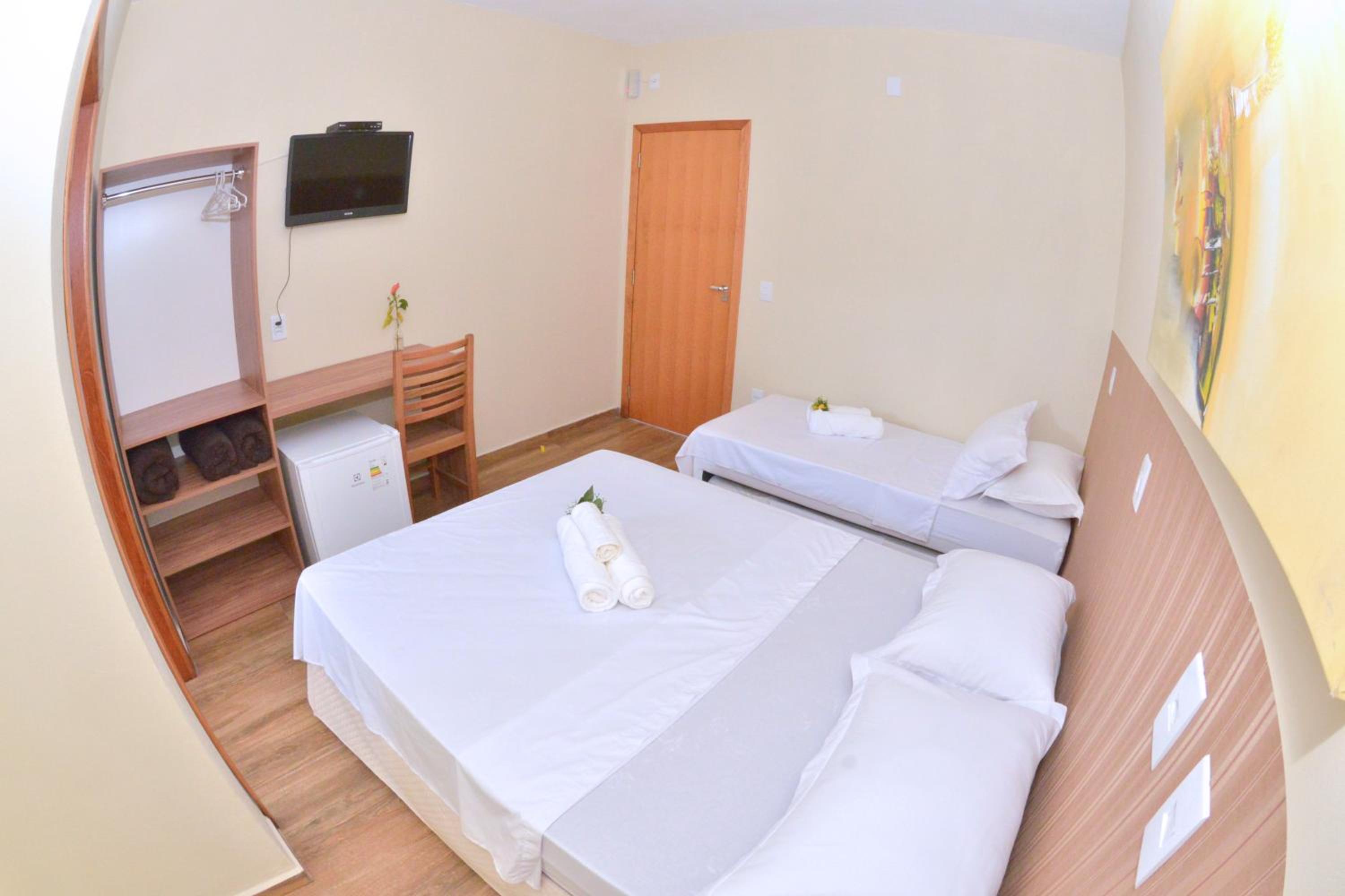 Quadruple Room - Photo 19