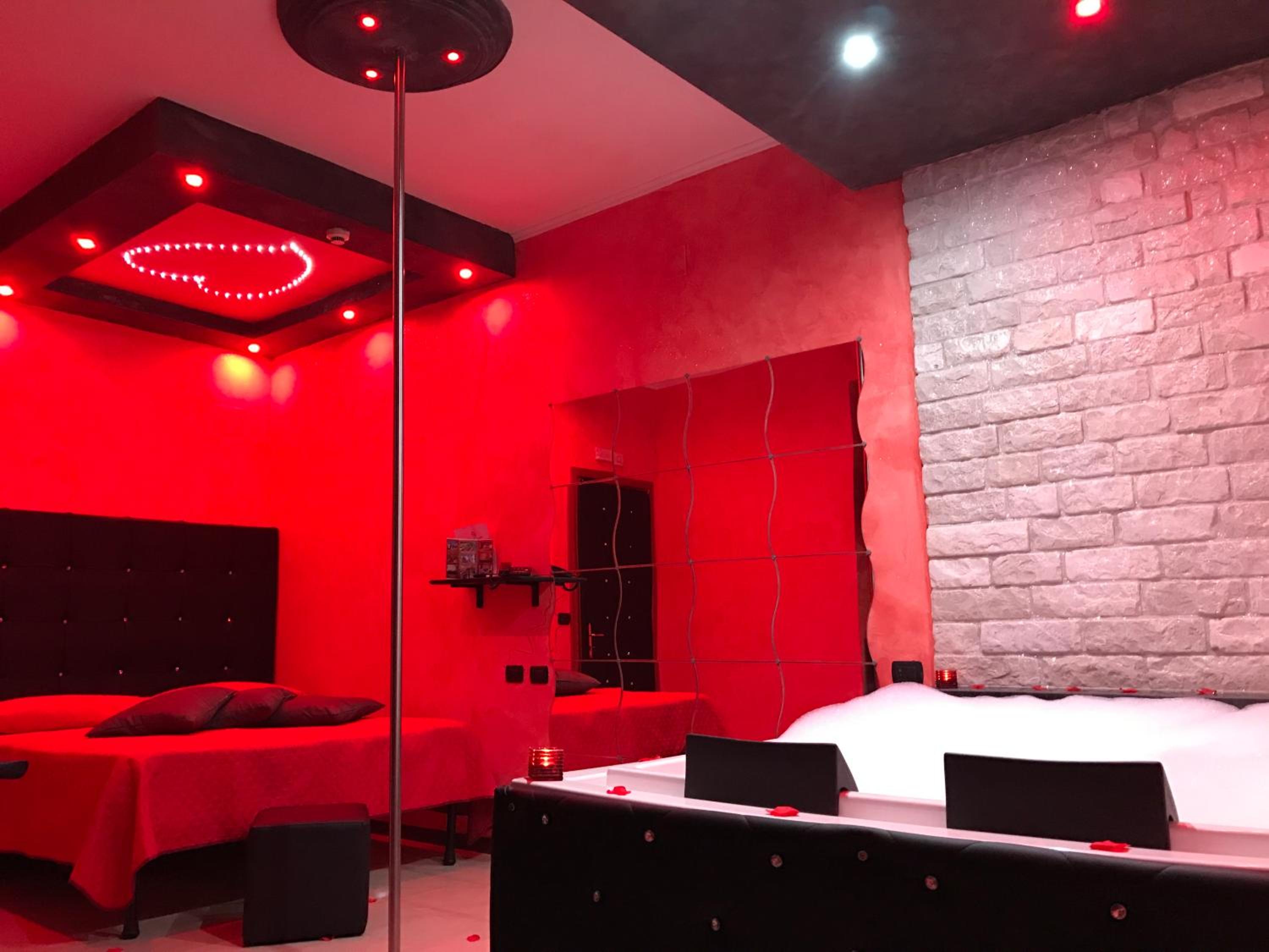 Deluxe Suite with Spa Bath