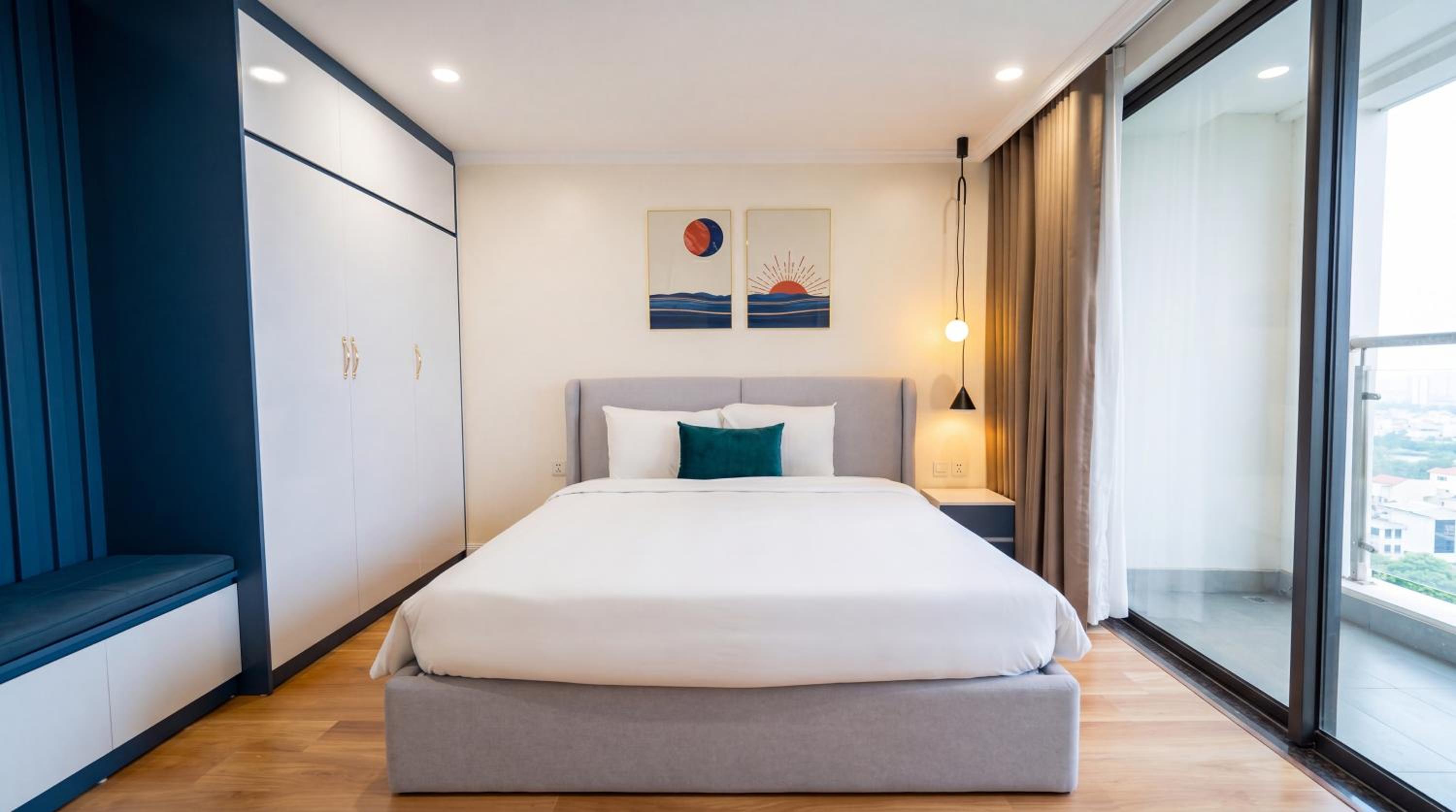 Family Two-Bedroom Apartment with View