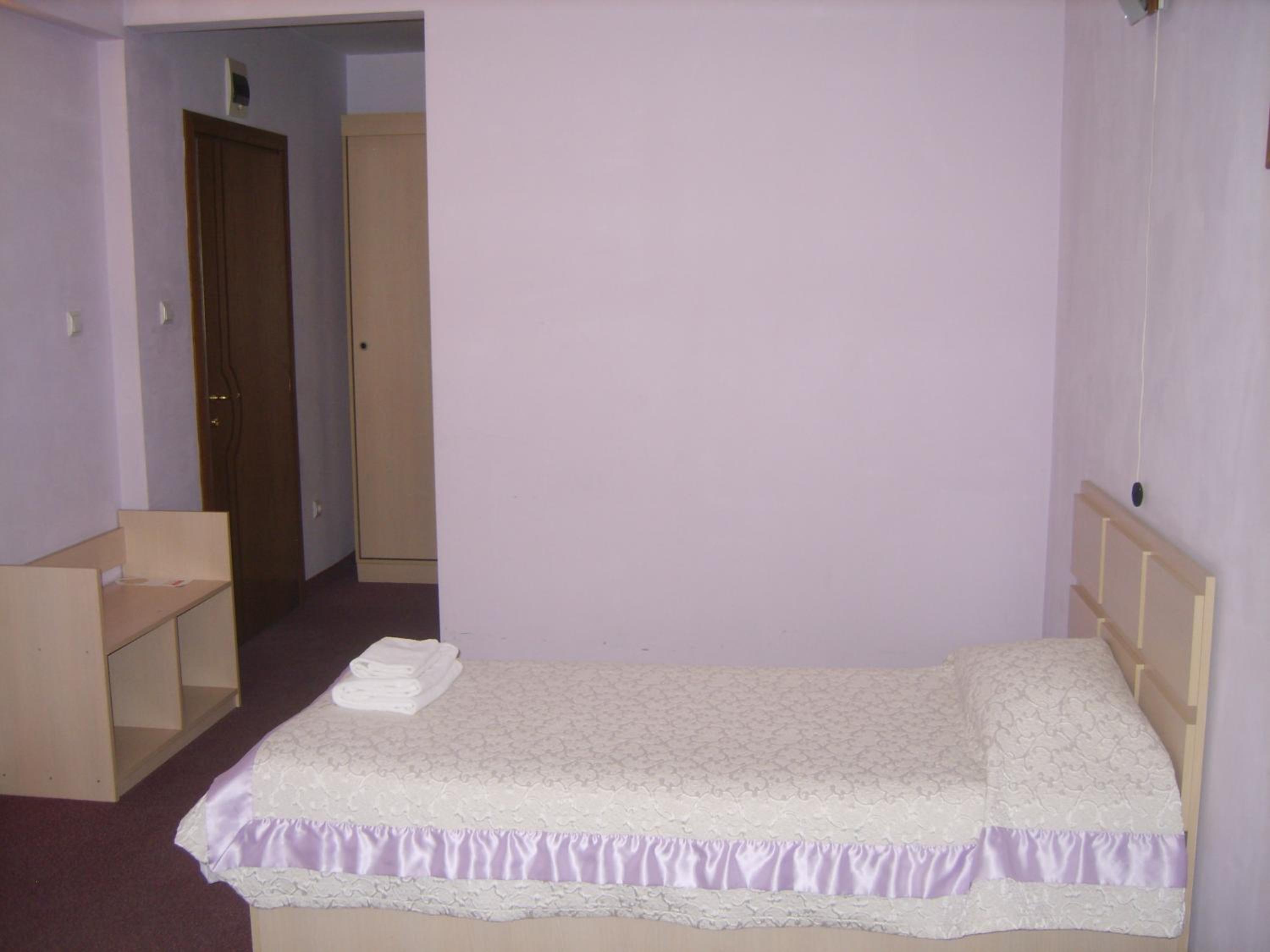 Double Room - Photo 17